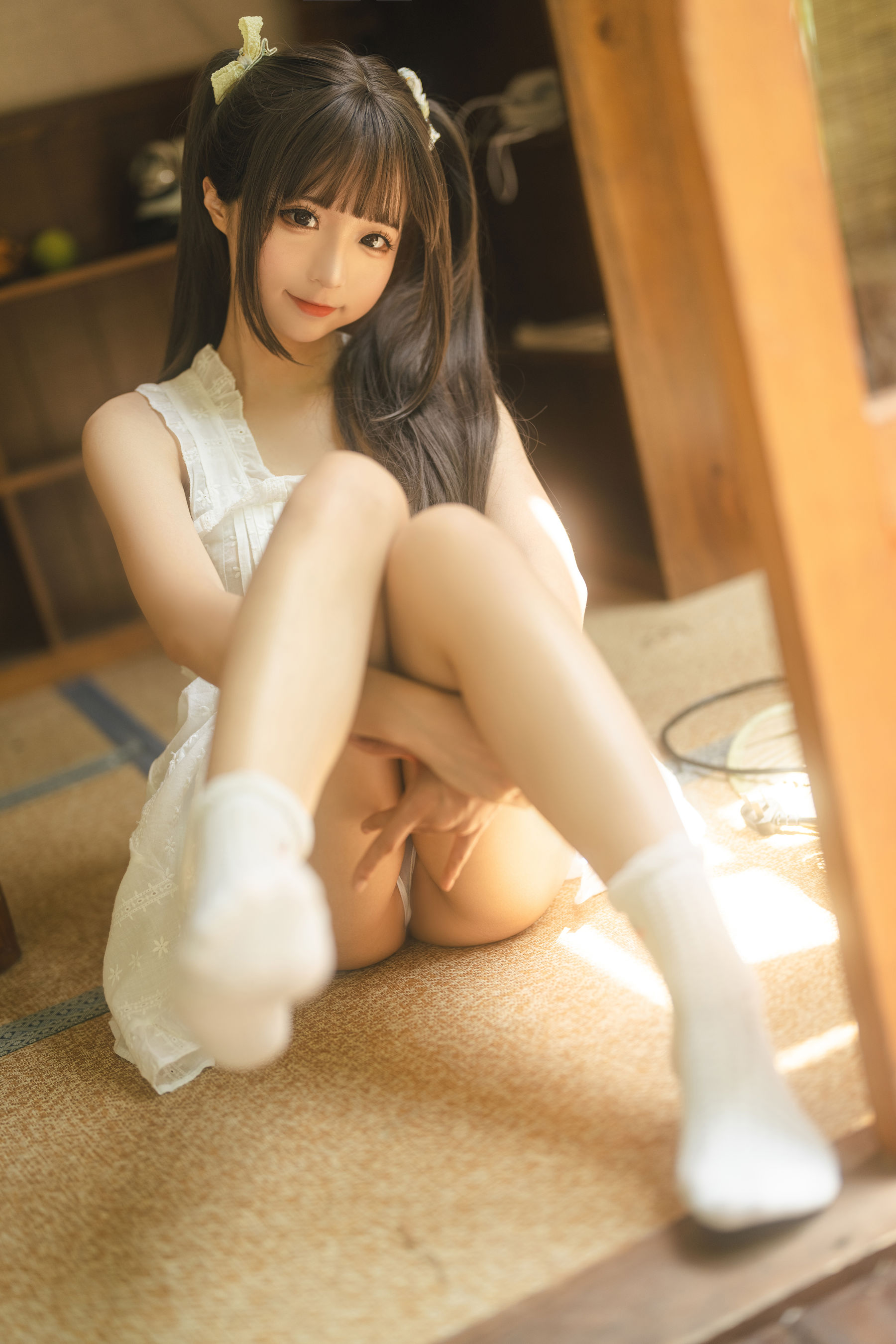 [福利COS] 动漫博主蠢沫沫 - 白吊带