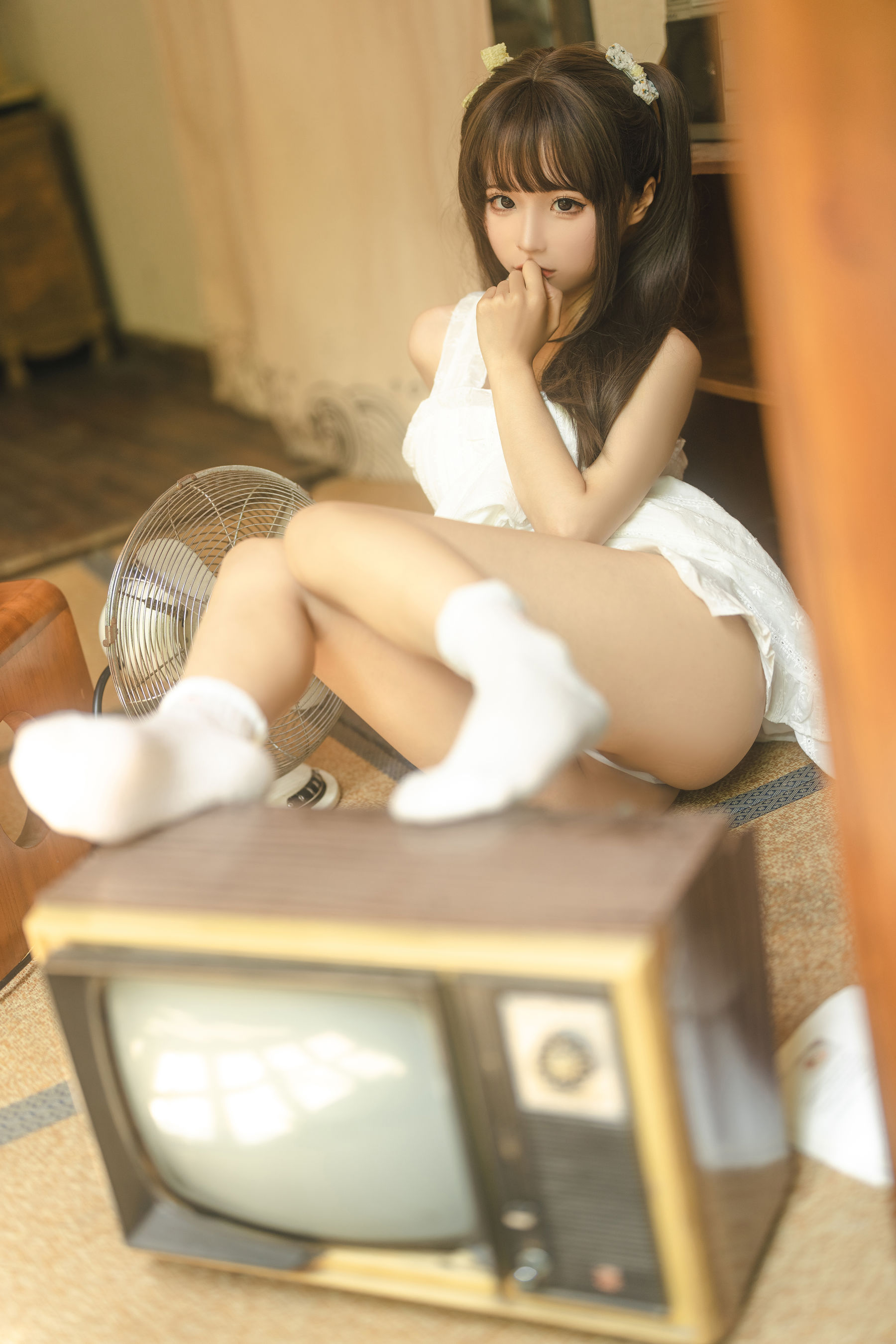 [福利COS] 动漫博主蠢沫沫 - 白吊带