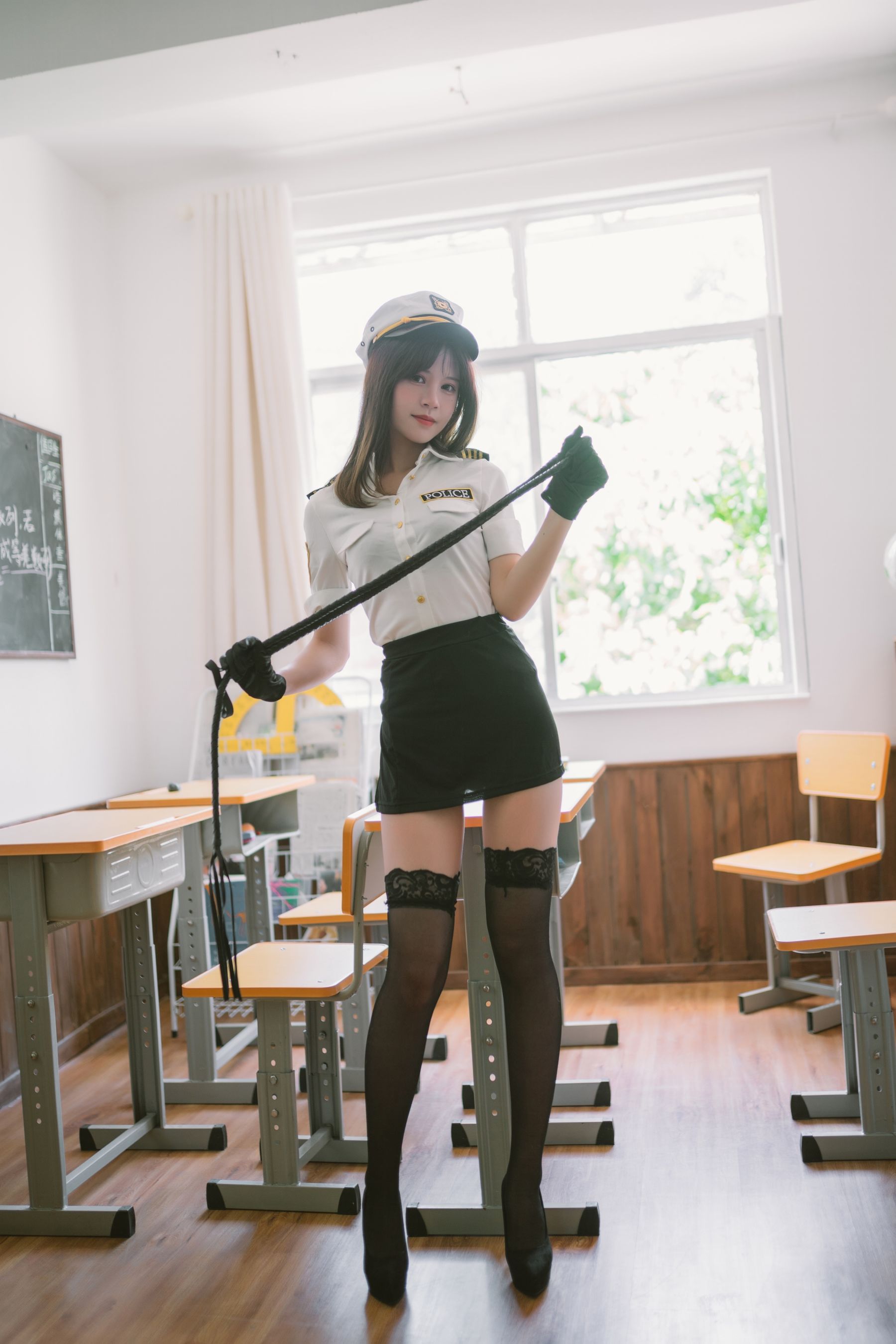[福利COS] 星黛鹿鹿(千反田鹿鹿) - 日常女警