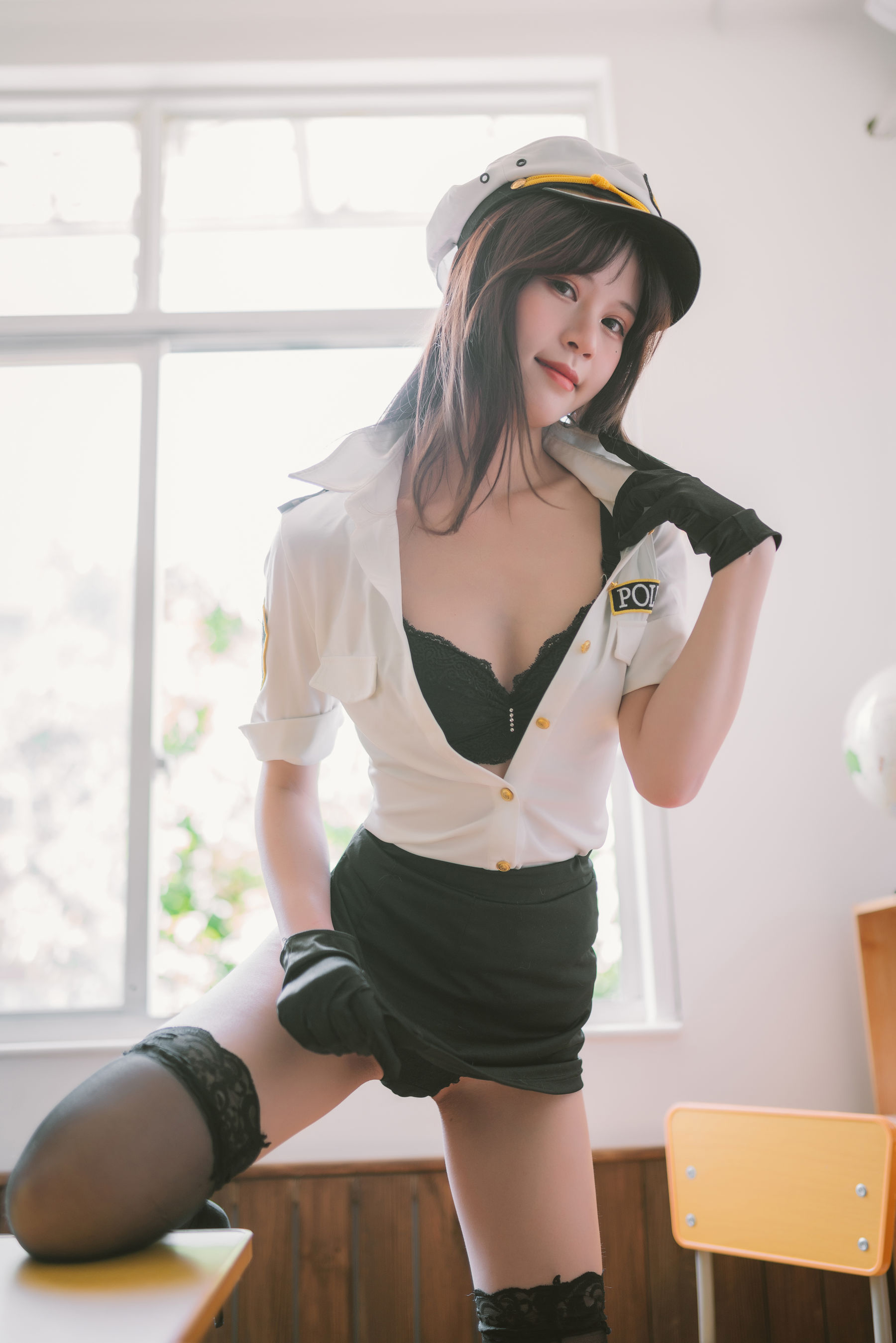 [福利COS] 星黛鹿鹿(千反田鹿鹿) - 日常女警