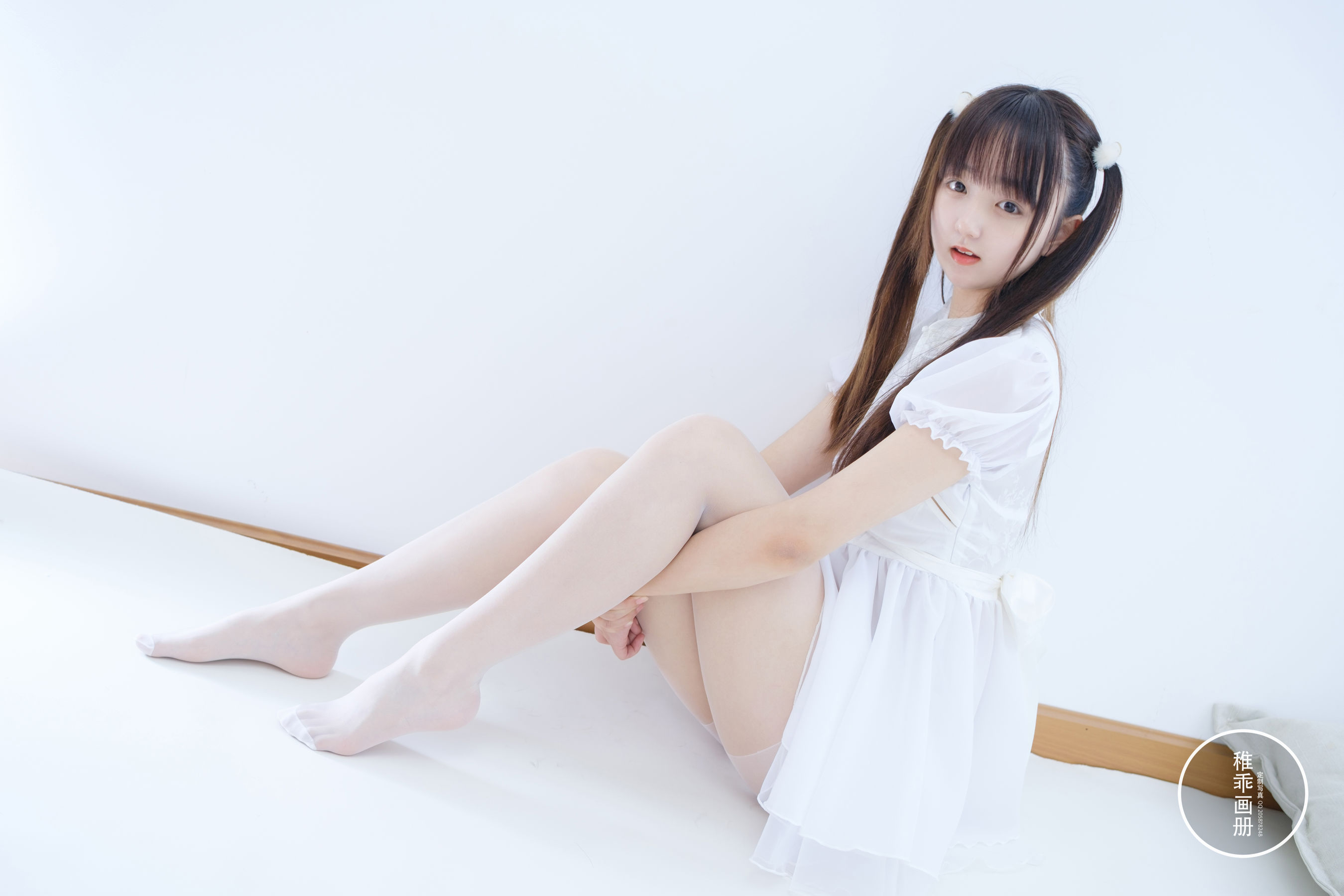 [福利COS] 柴系小乖(稚乖画册) - 团子 18D白丝