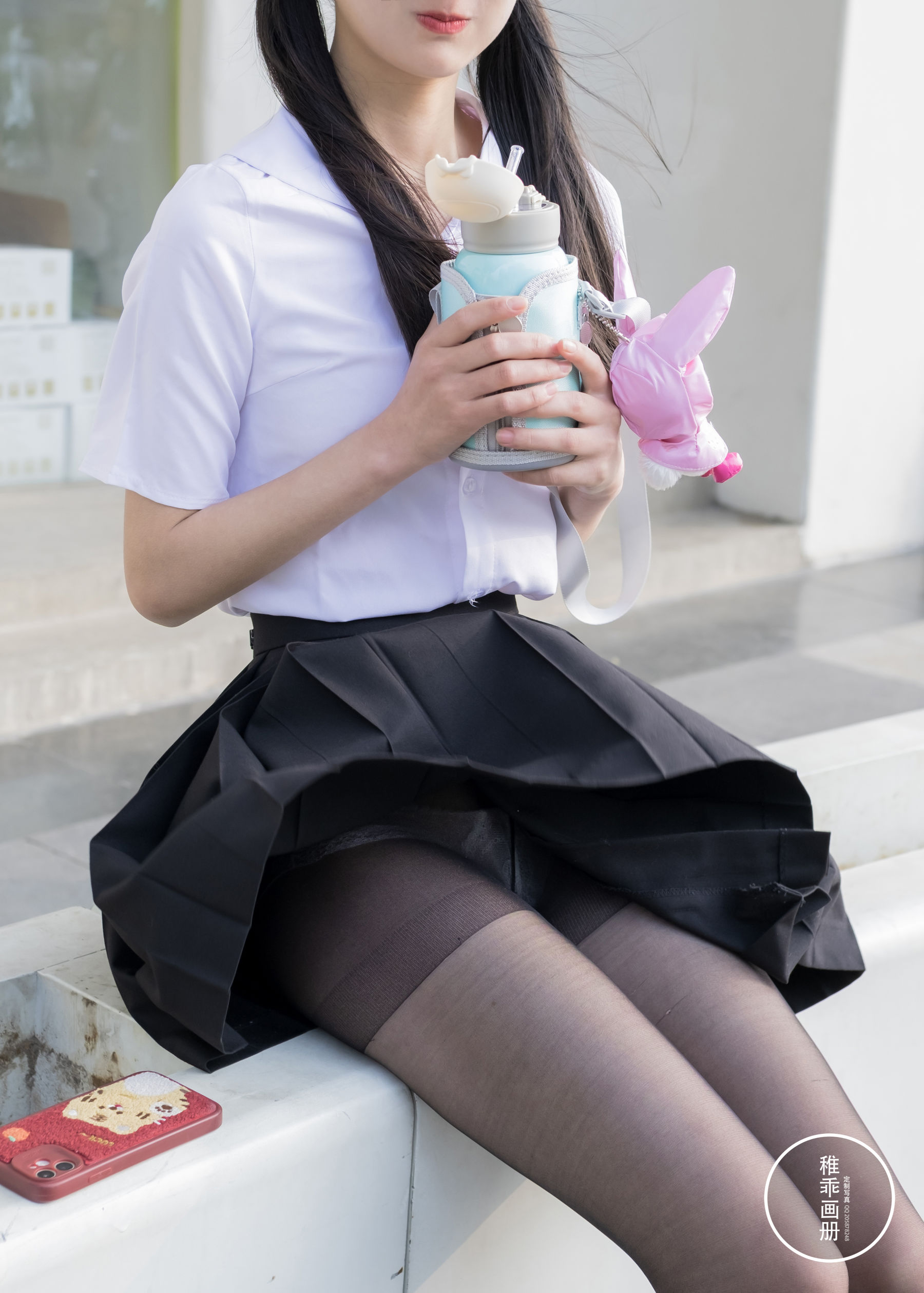 [福利COS] 柴系小乖(稚乖画册) - 夜夜 逛街13d黑丝
