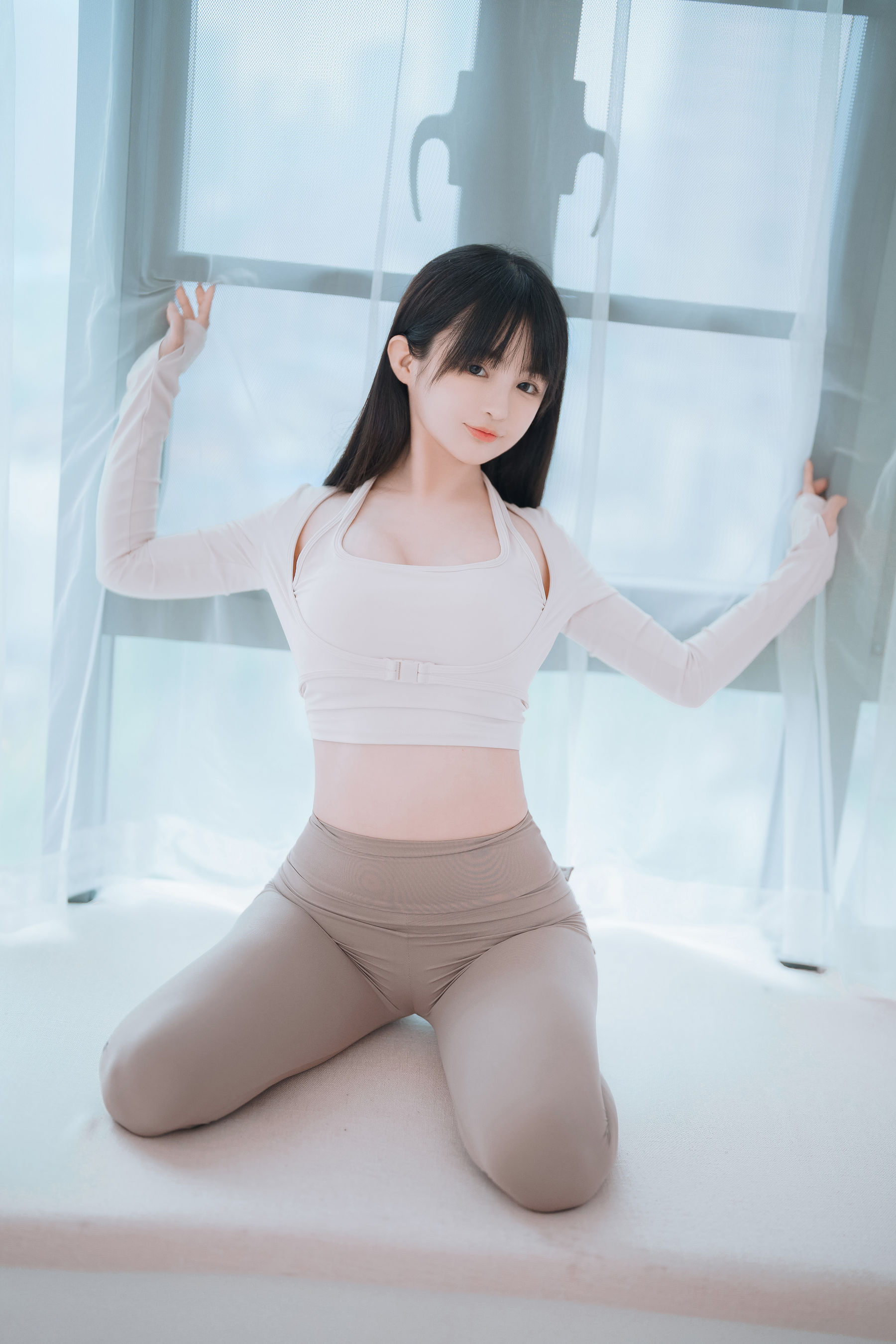 [福利COS] 桜井宁宁 - 瑜伽妹妹