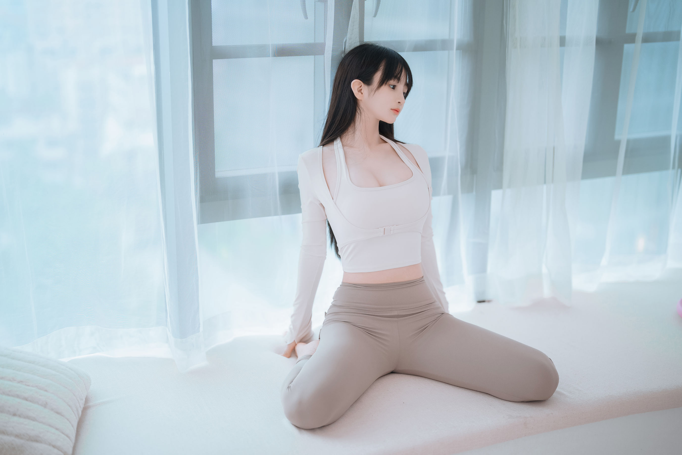 [福利COS] 桜井宁宁 - 瑜伽妹妹