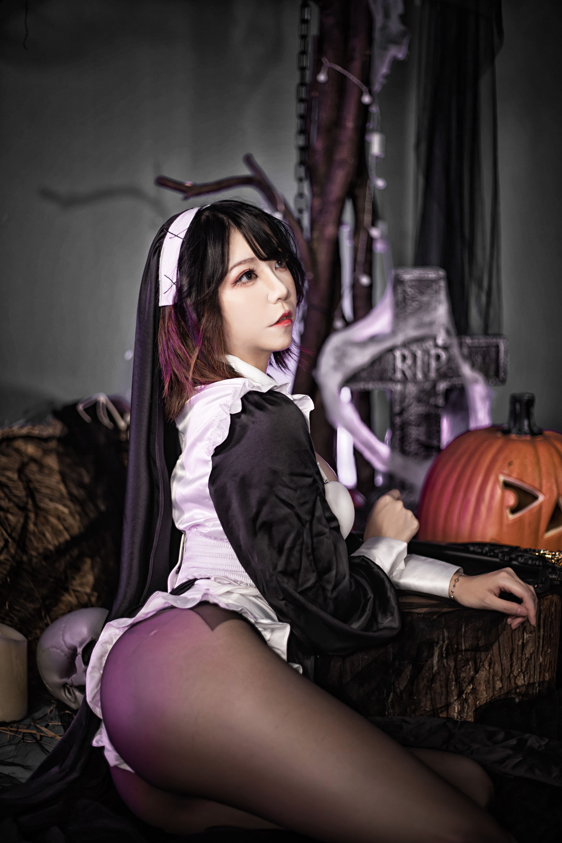 [福利COS] 梓未 - 堕落修女