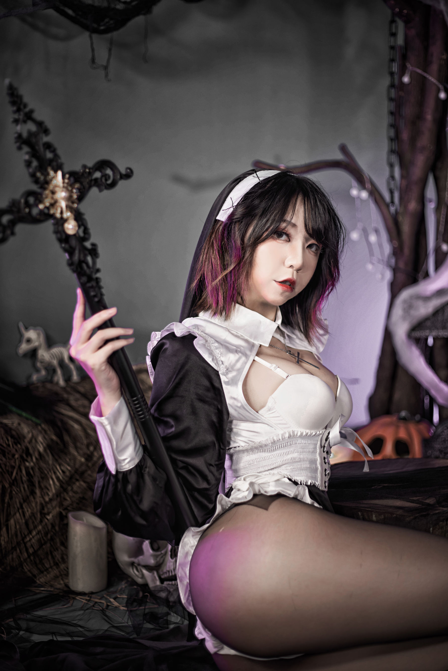 [福利COS] 梓未 - 堕落修女
