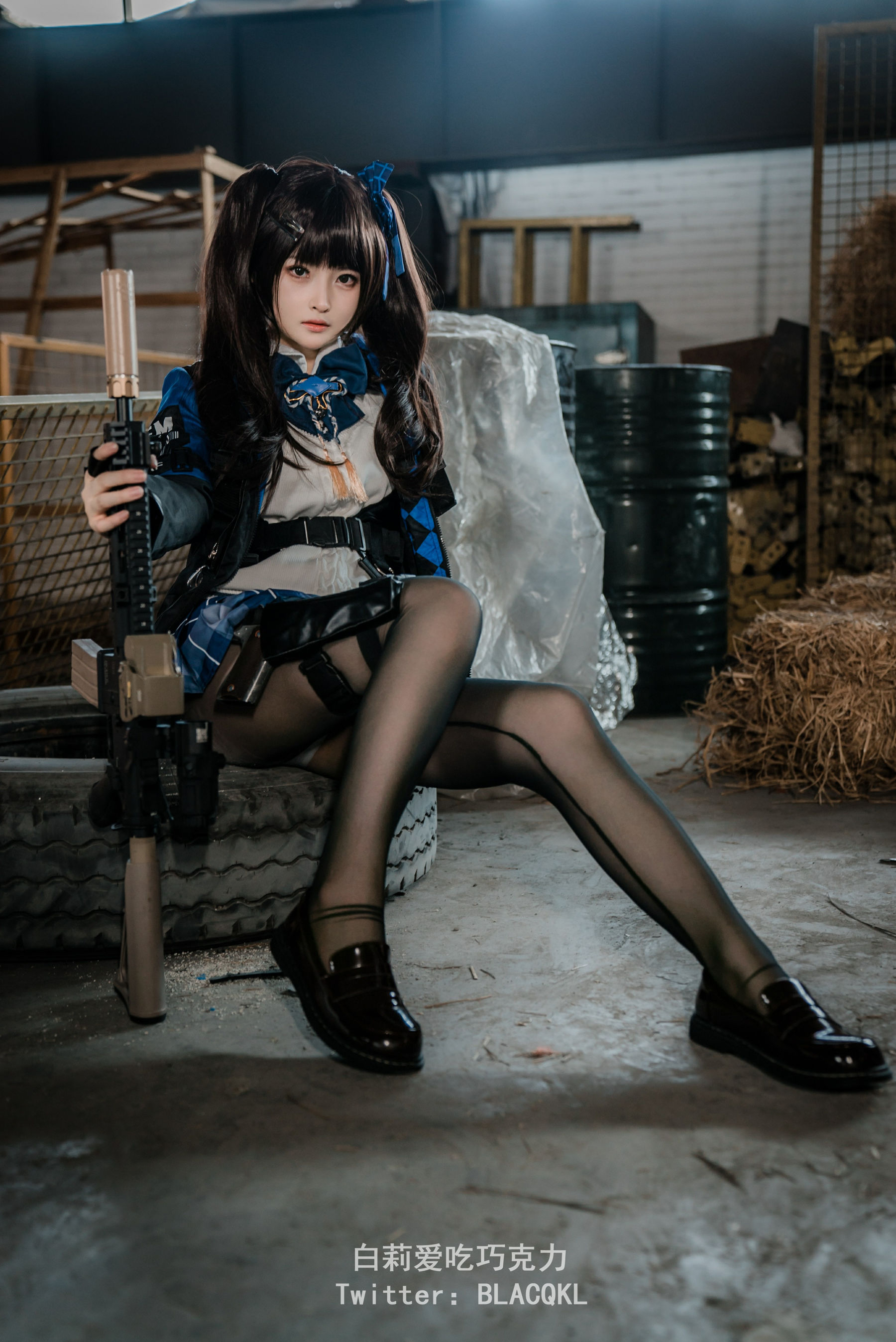 [福利COS] 白莉爱吃巧克力 - 关小雨