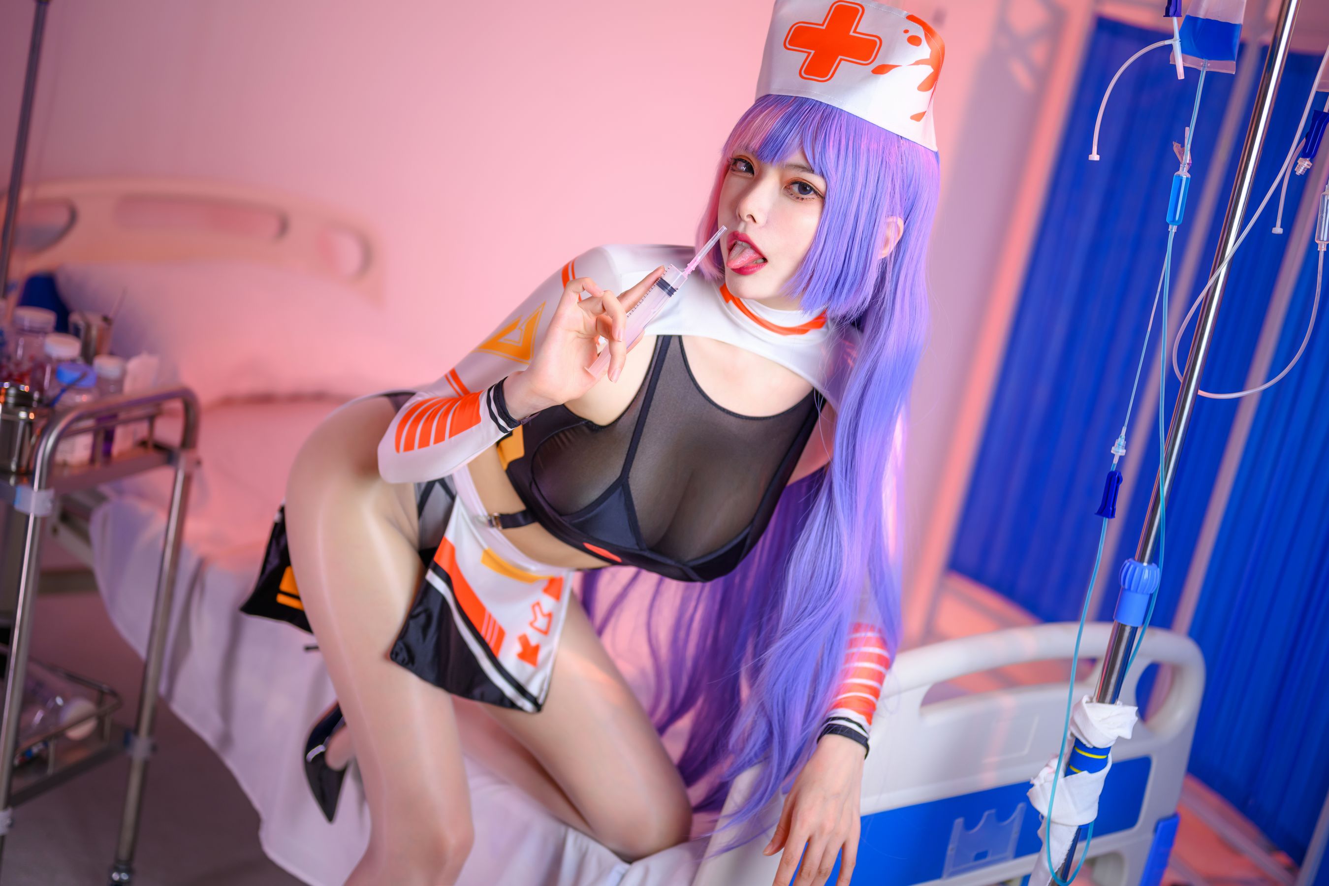 [福利COS] 秋和柯基(夏小秋秋秋) - 专属护士
