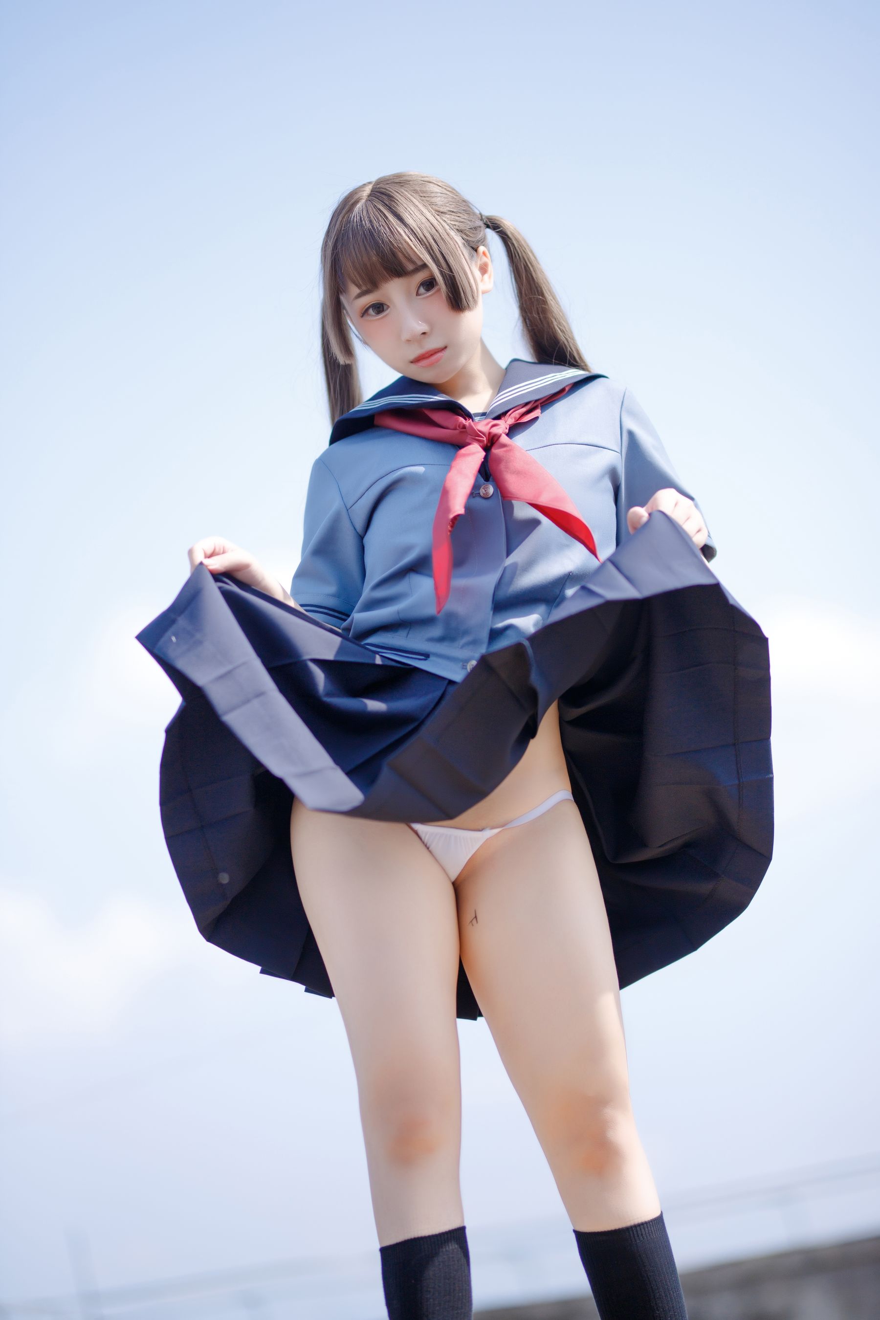 [福利COS] 胡桃猫Kurumineko - 天台的爱之告白
