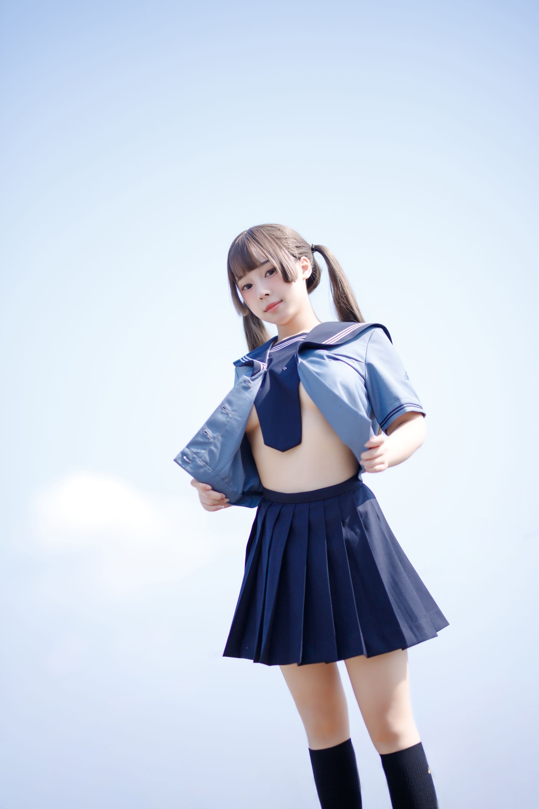 [福利COS] 胡桃猫Kurumineko - 天台的爱之告白