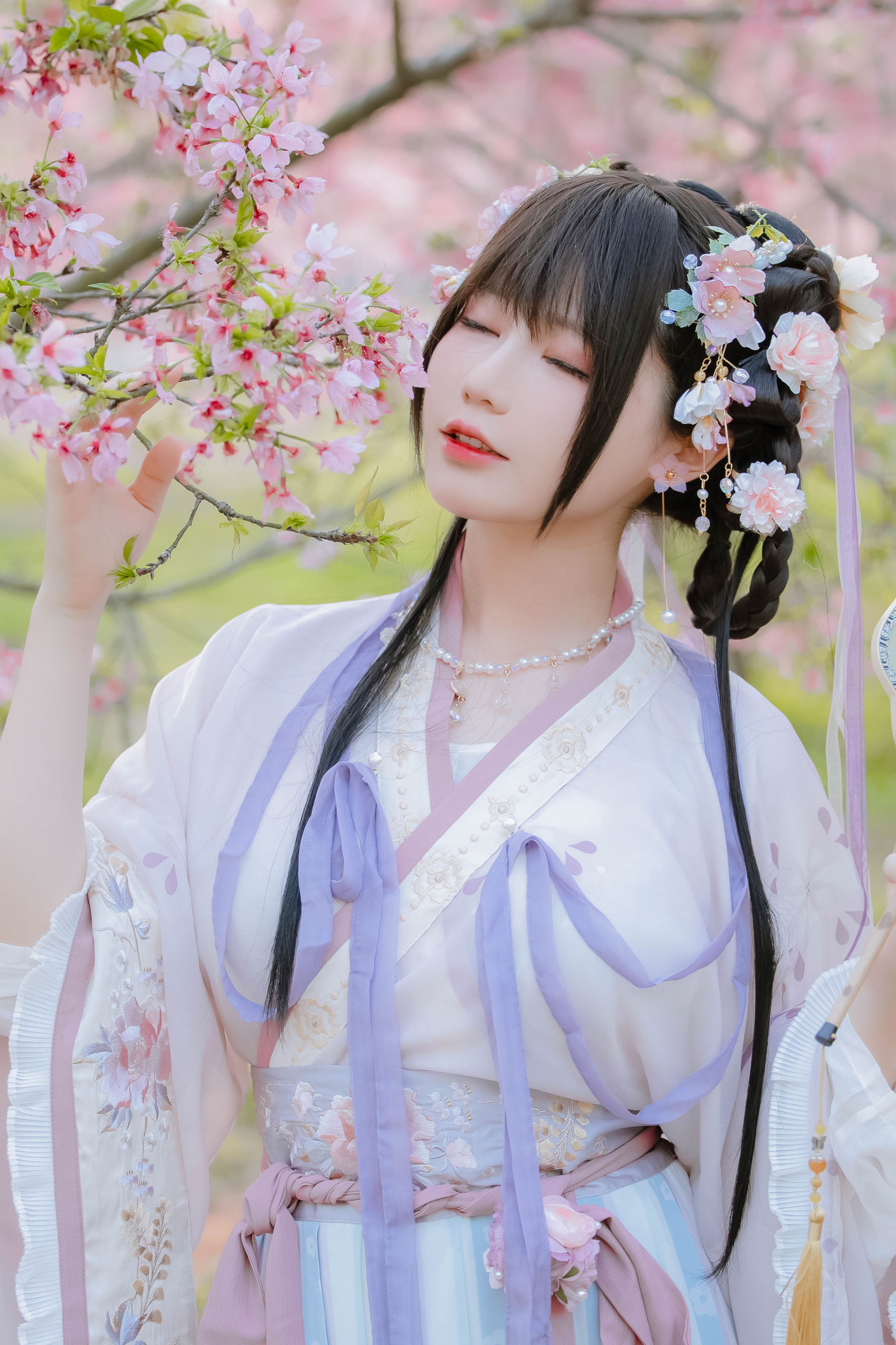 [福利COS] 萌妹子Nyako喵子 - 樱花汉服 花神祈愿