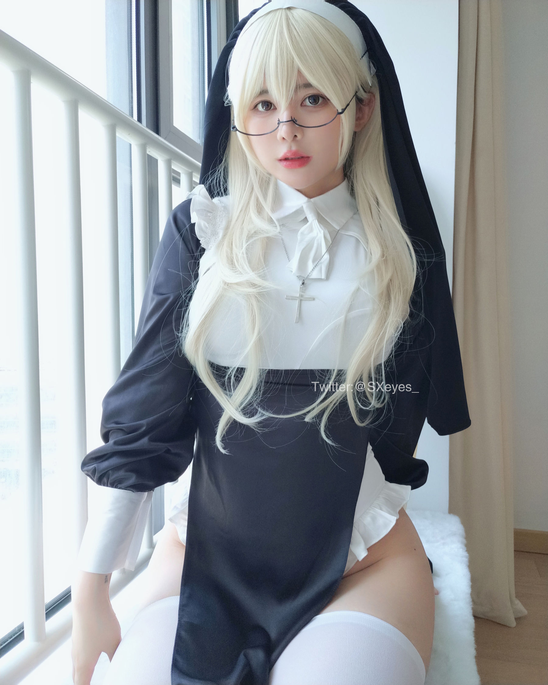 [福利COS] 萌妹子眼酱大魔王w - 修女
