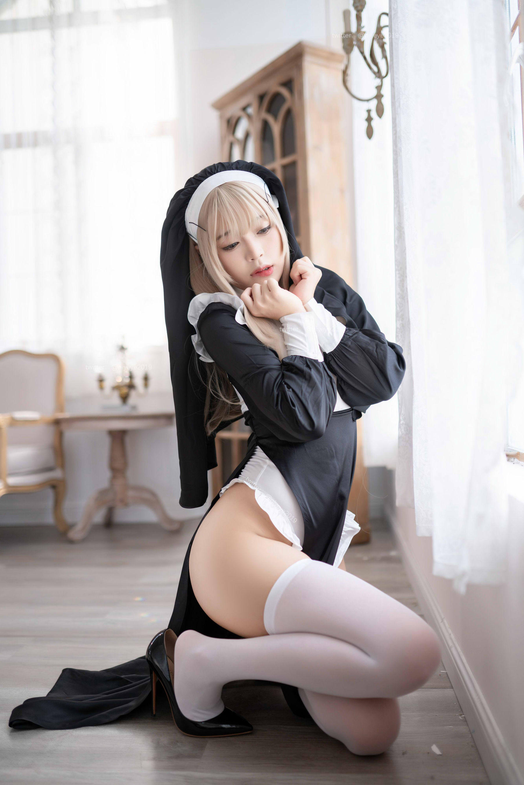 [福利COS] 萌系小姐姐-白烨- - 禁x欲修女