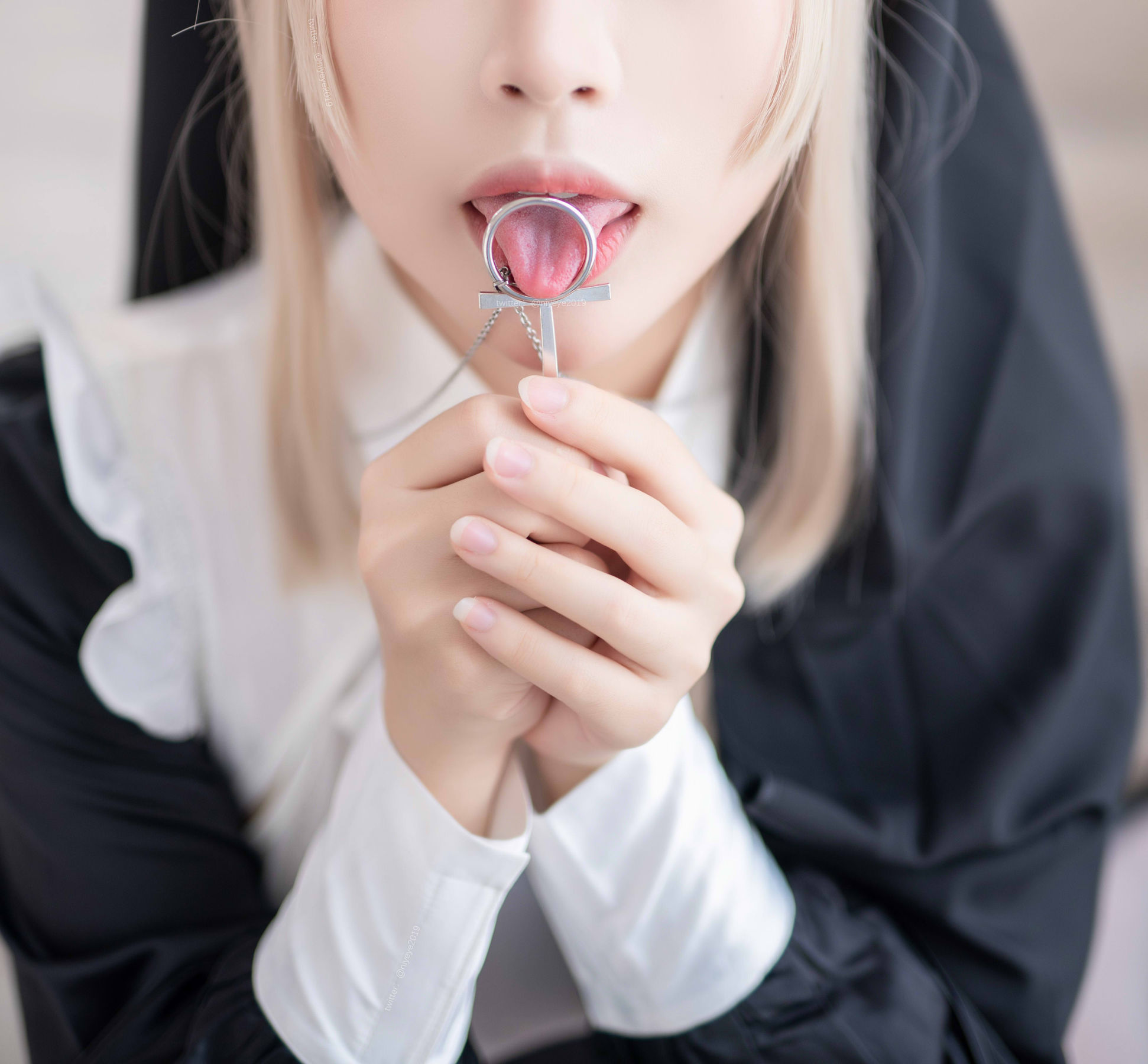 [福利COS] 萌系小姐姐-白烨- - 禁x欲修女