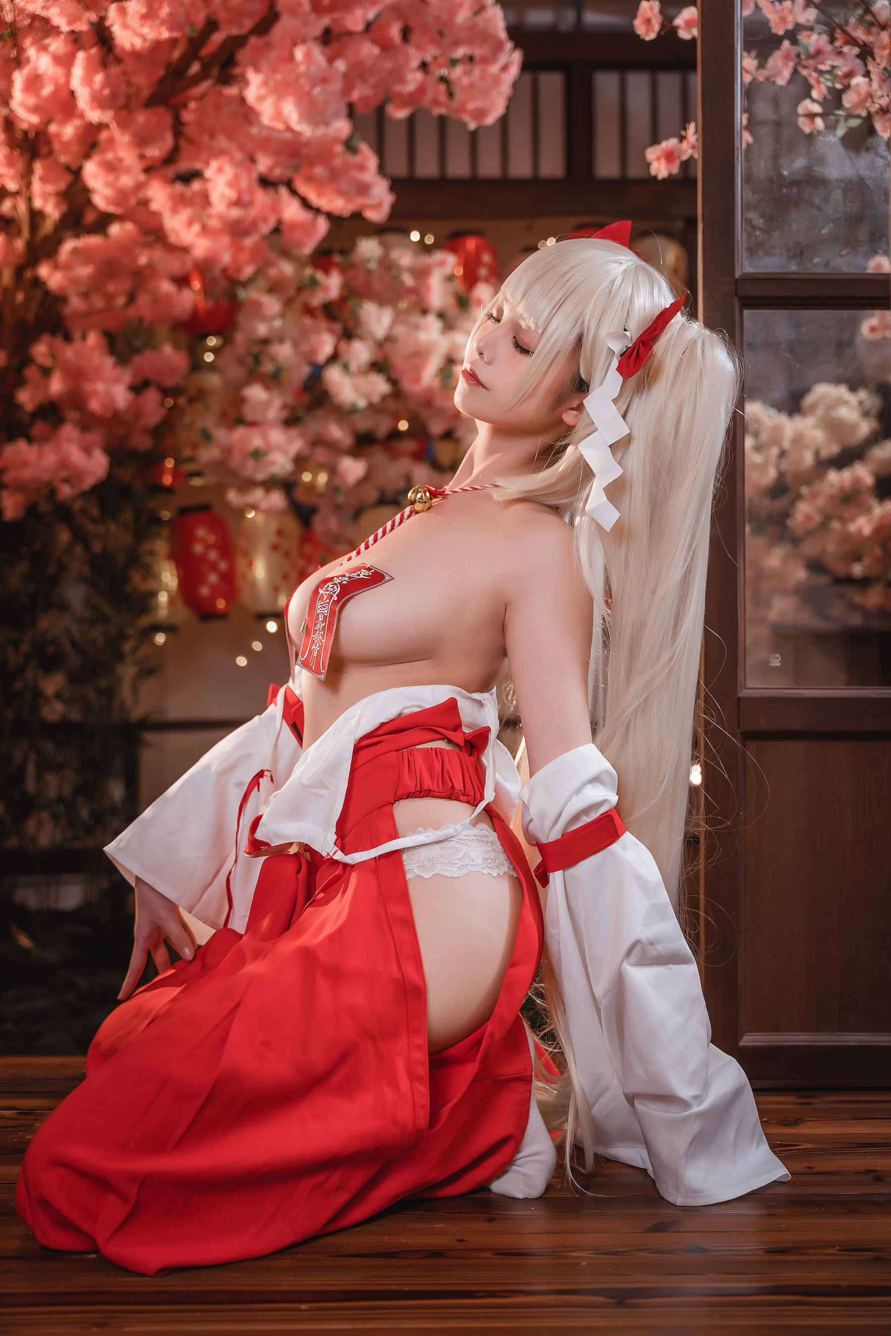 [福利COS] 萌系小姐姐蜜汁猫裘 - 可畏巫女