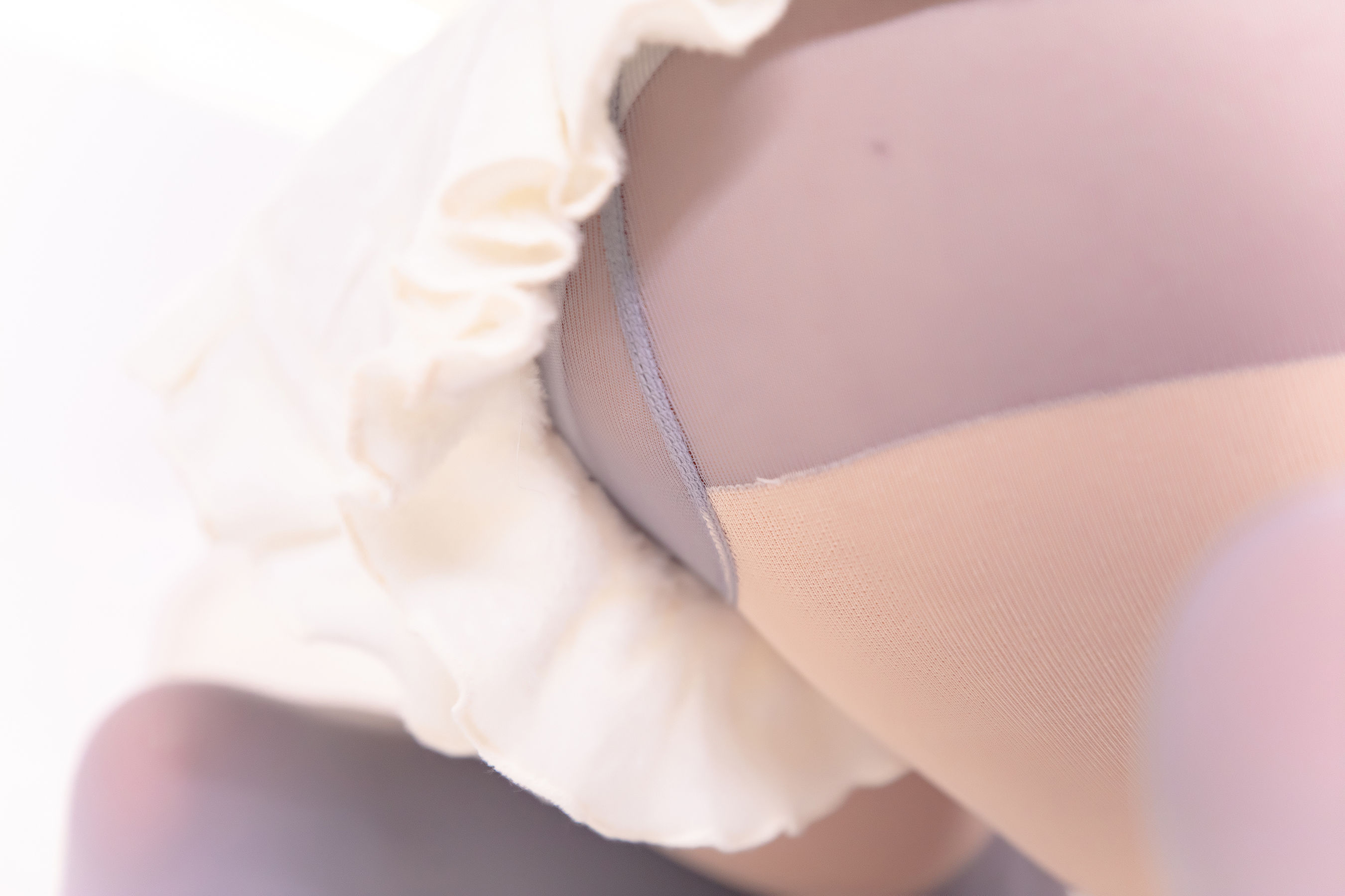 [福利COS] 萝莉神楽板真冬 - 草莓胖次
