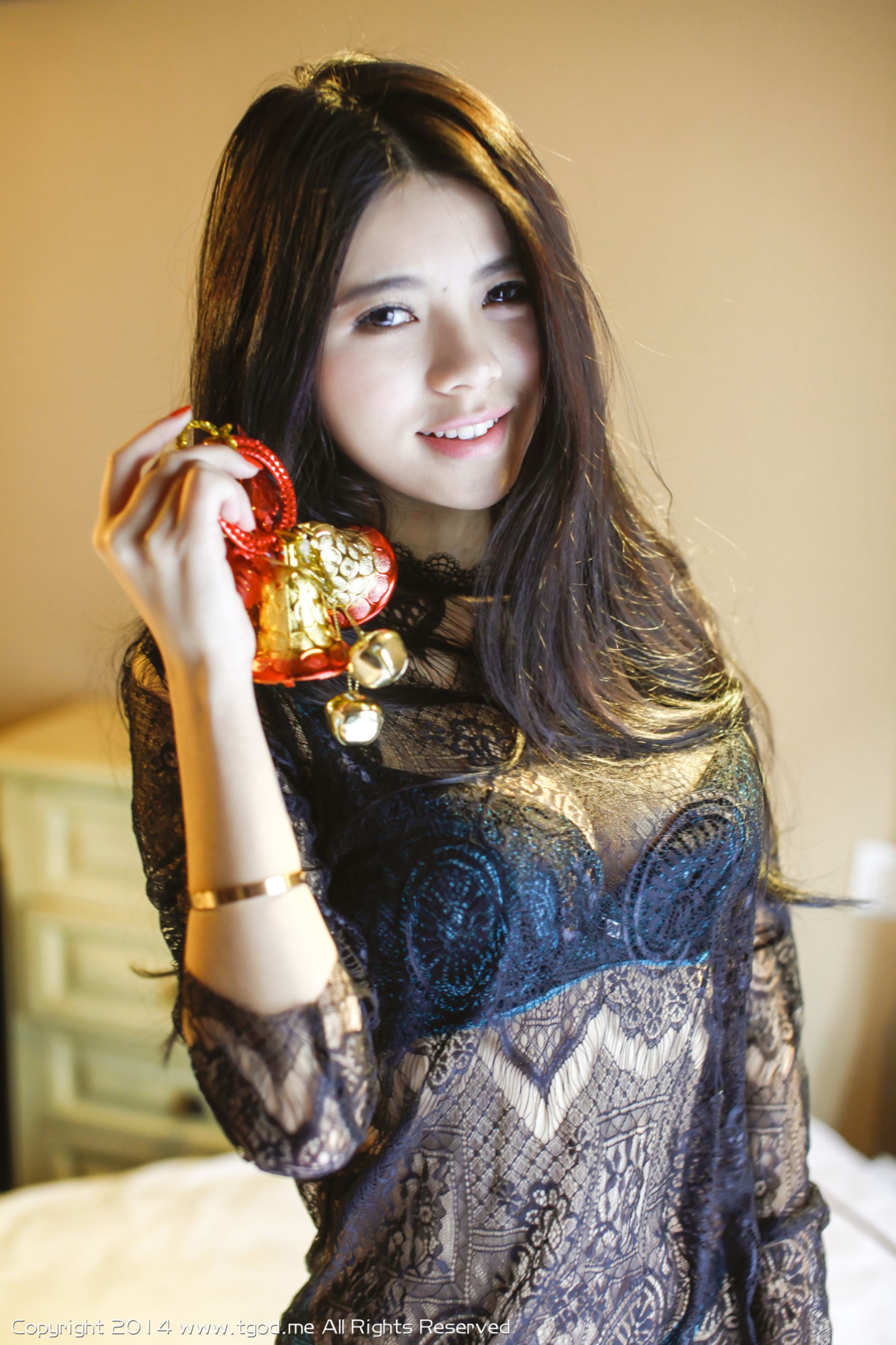 欧阳妮娜娜《惹火蕾丝 性感御姐》 [TGOD推女神] 写真集