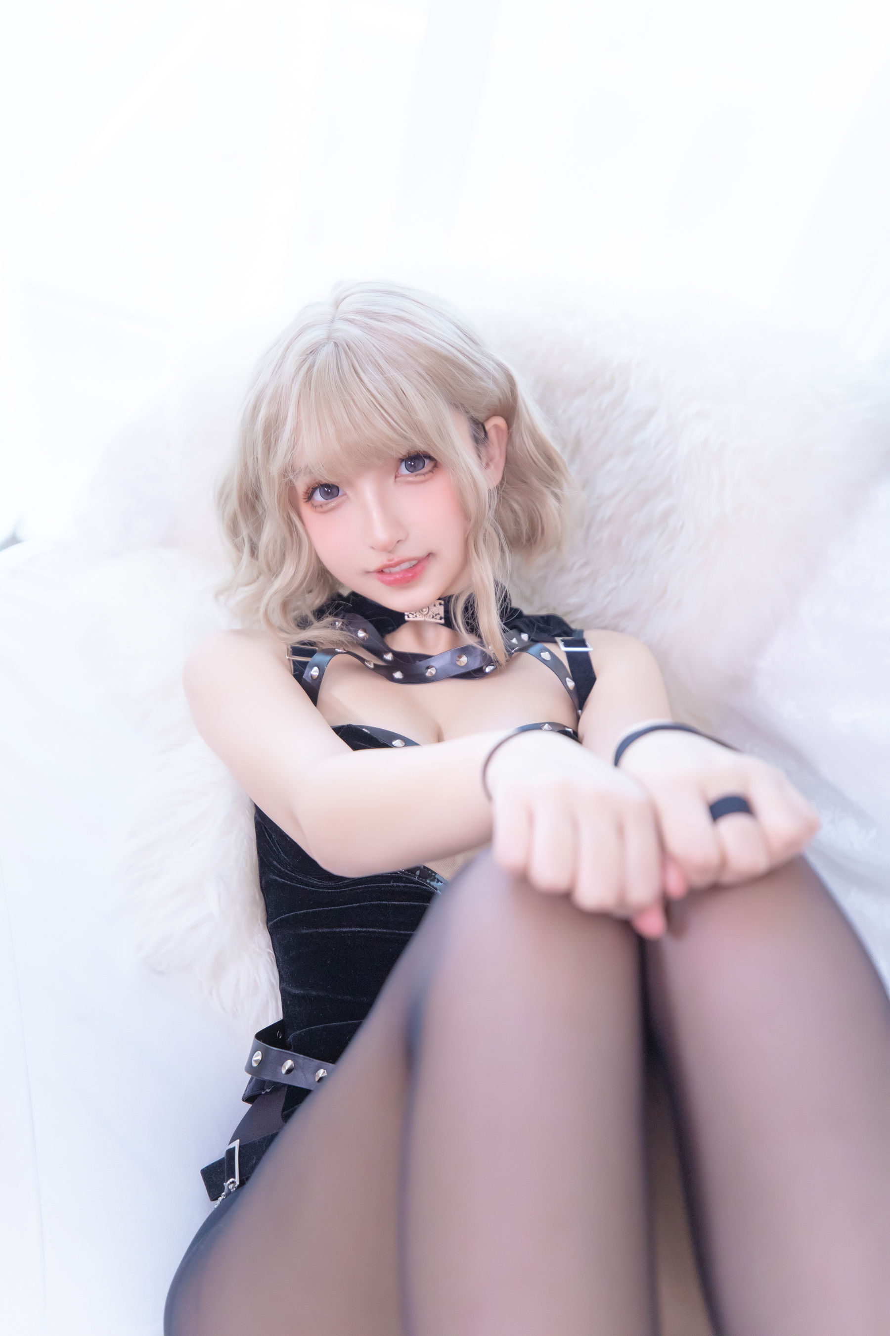 [福利COS] 萝莉神楽板真冬 - 黑丝旗袍