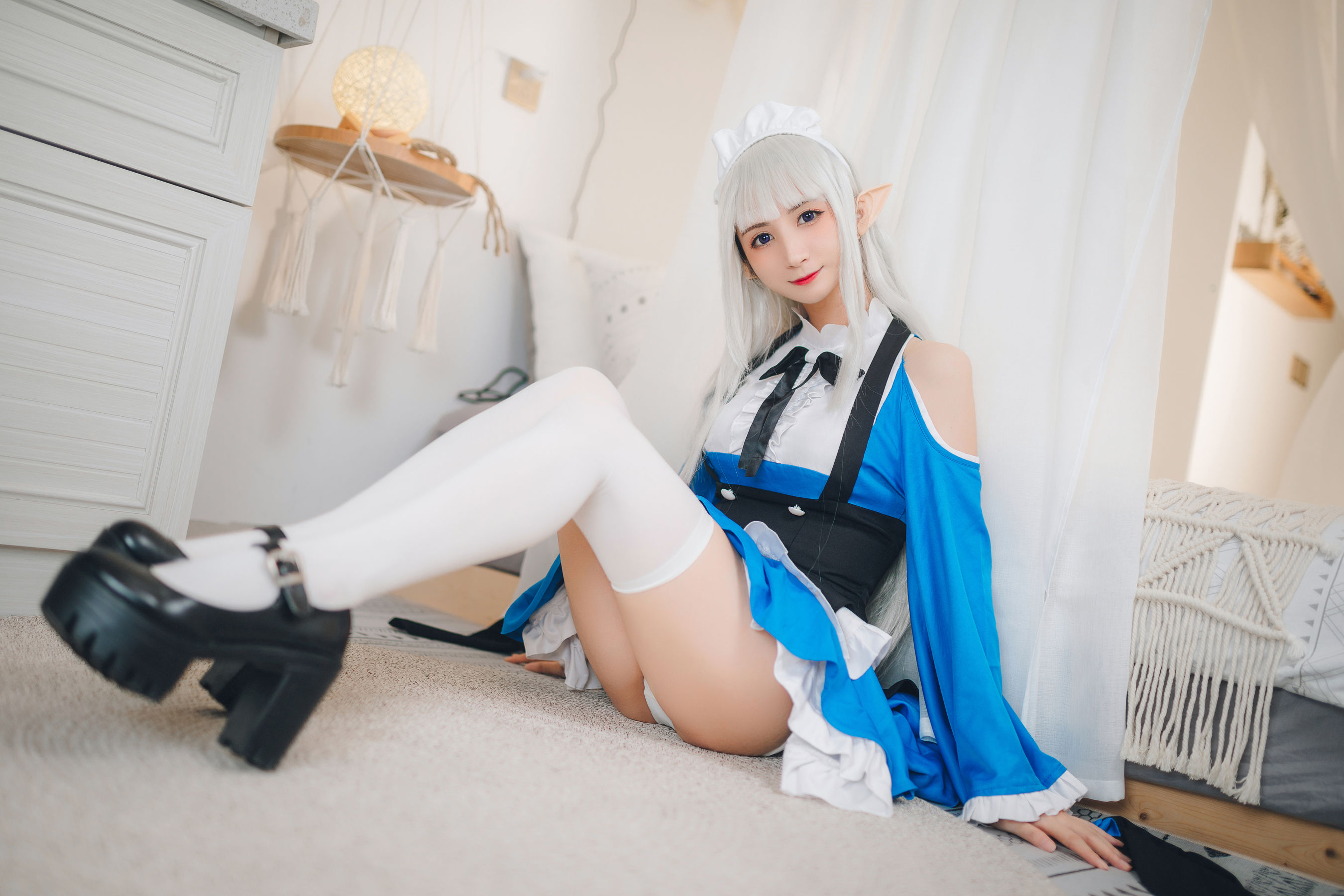 [福利COS] 贝儿酱Miki - 艾米莉亚女仆