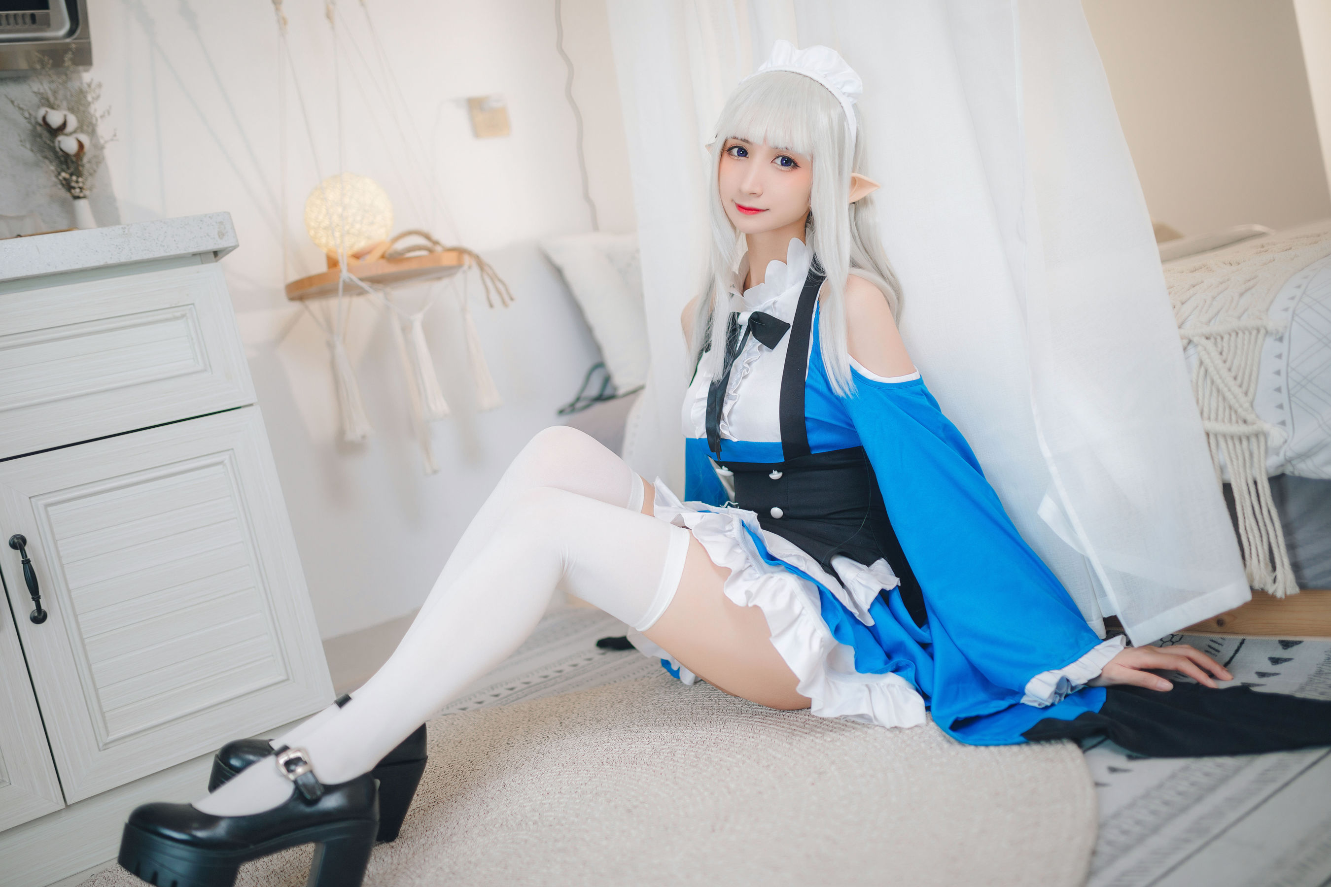 [福利COS] 贝儿酱Miki - 艾米莉亚女仆