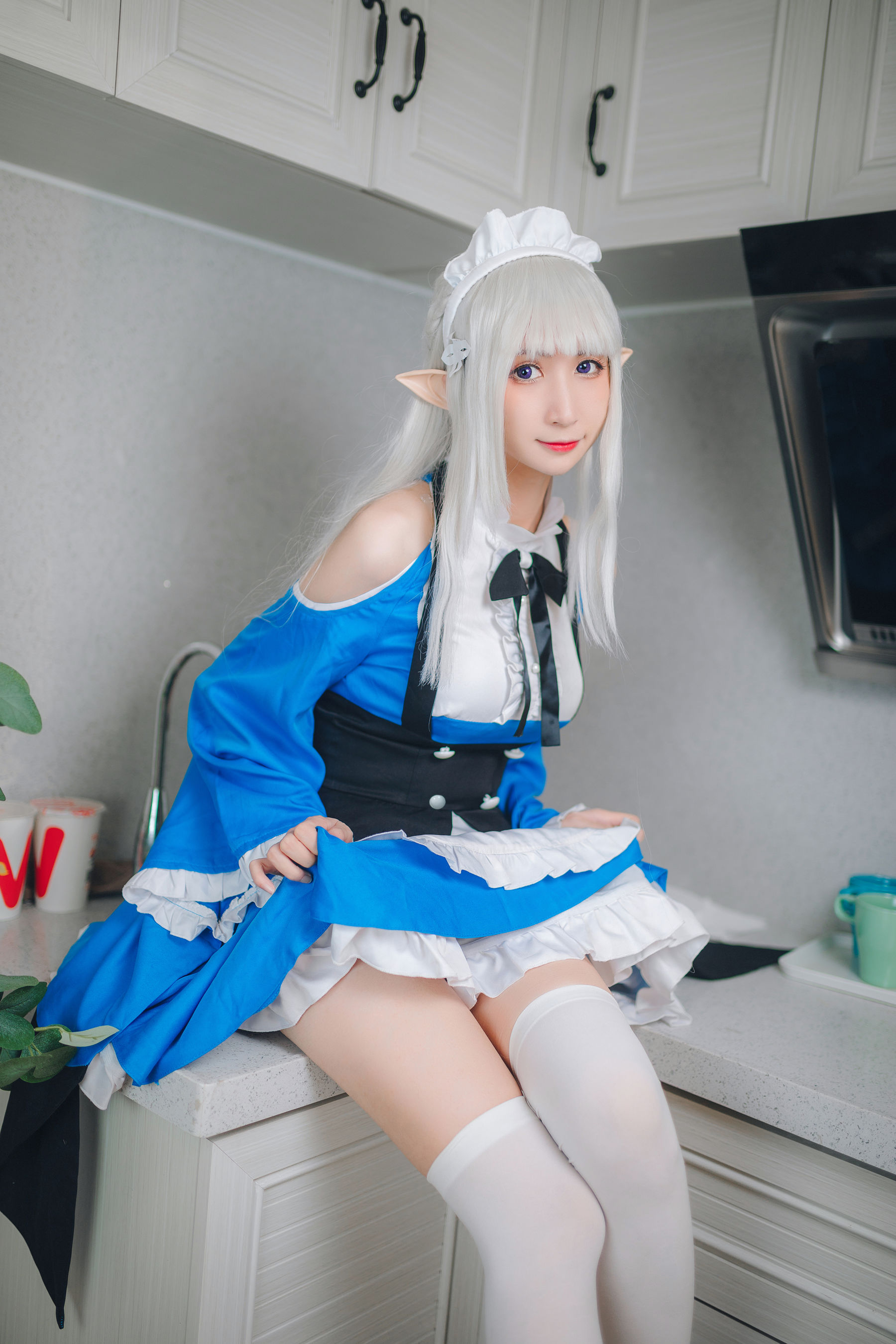 [福利COS] 贝儿酱Miki - 艾米莉亚女仆
