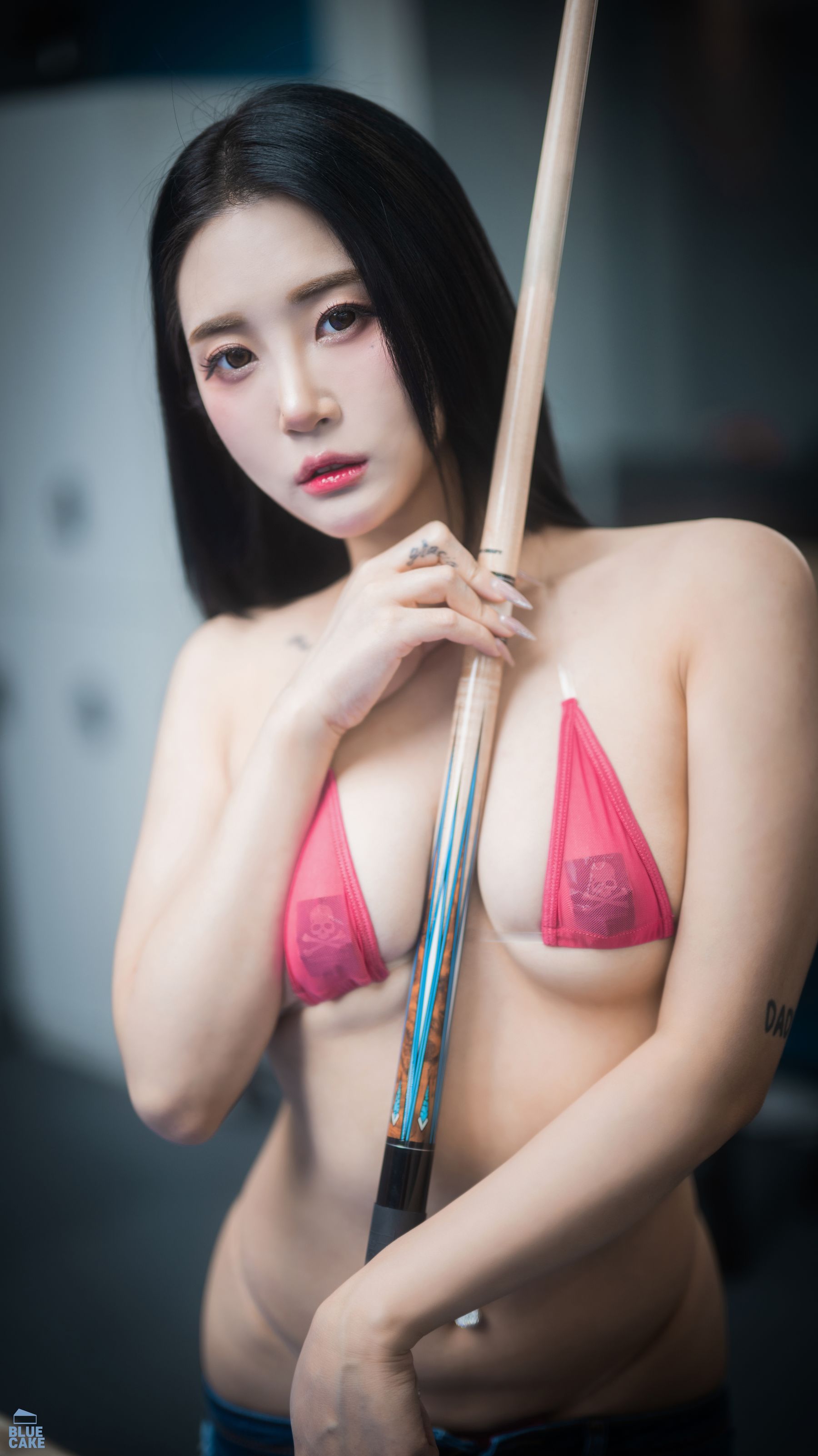 [BLUECAKE]  Bomi - Secret Billiard Room Red