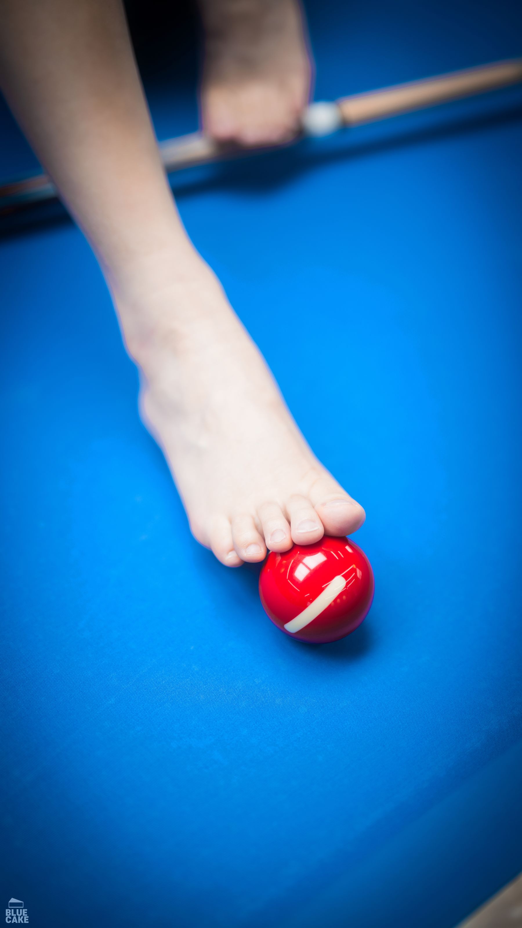 [BLUECAKE]  Bomi - Secret Billiard Room Red