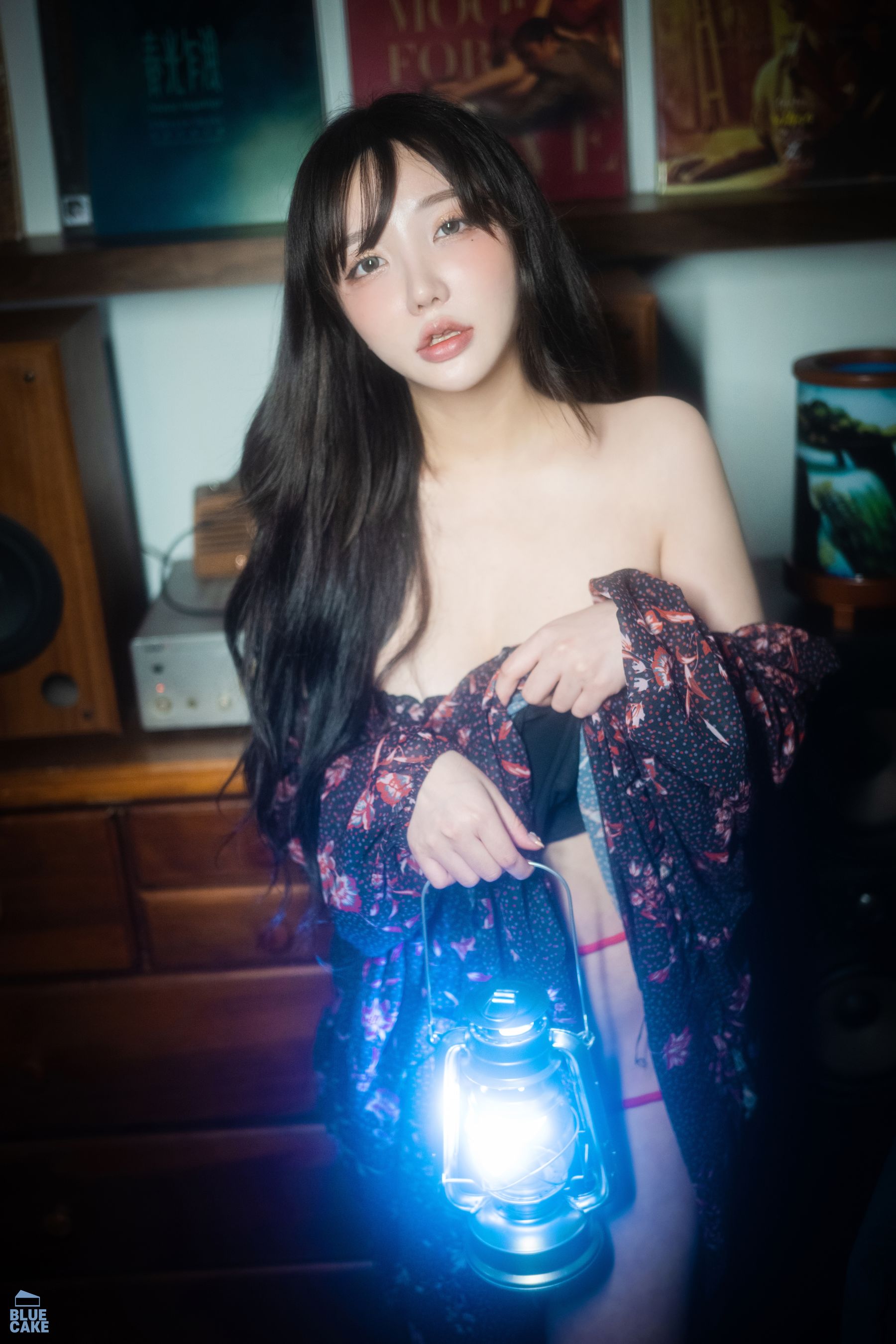 [BLUECAKE]  YeEun - Nothing WHITE