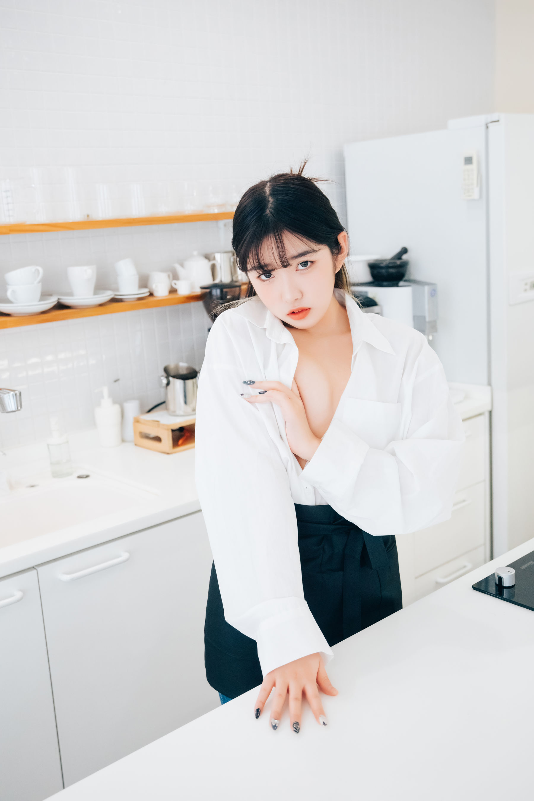 [LOOZY]  Sonson - Nude Apron