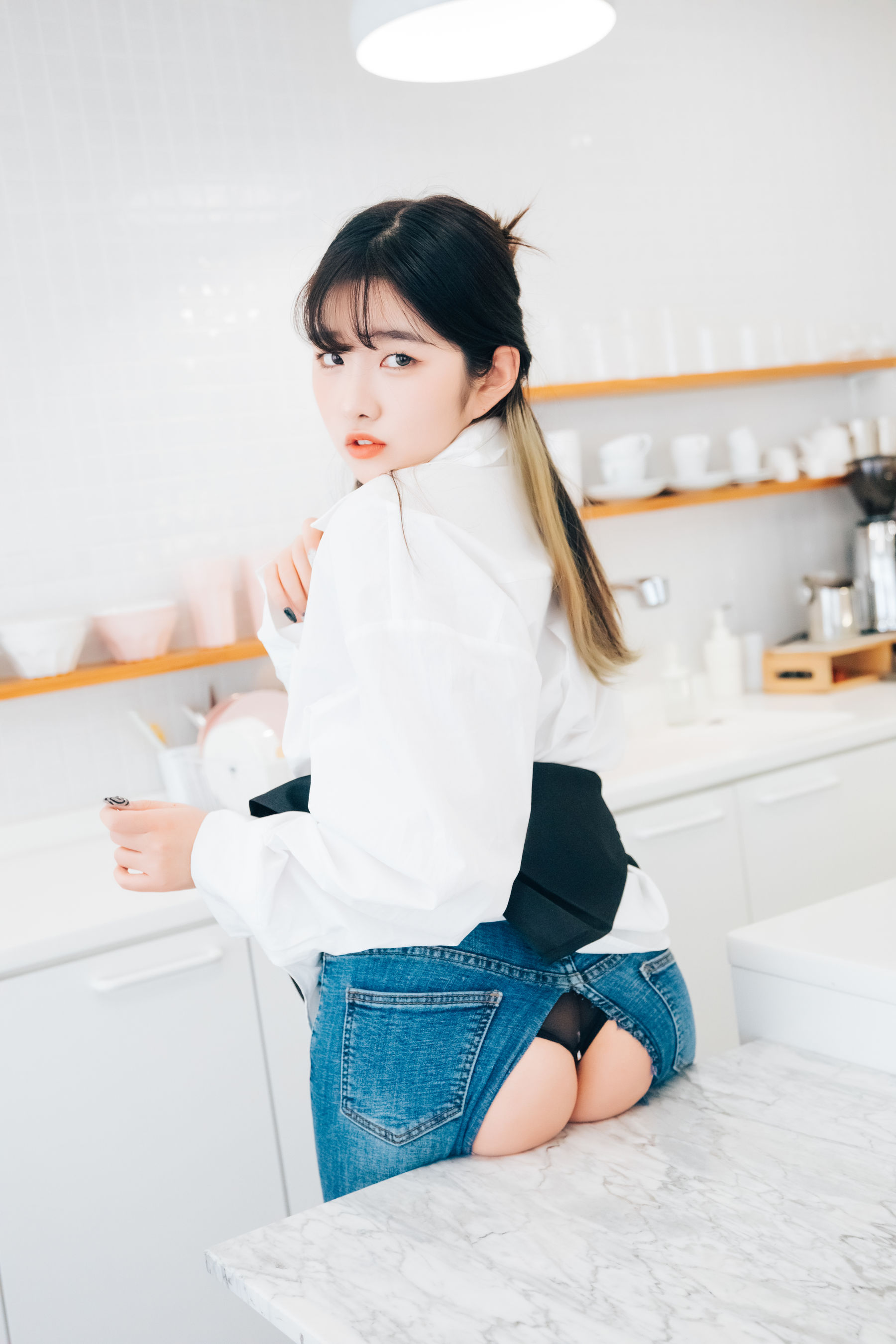 [LOOZY]  Sonson - Nude Apron