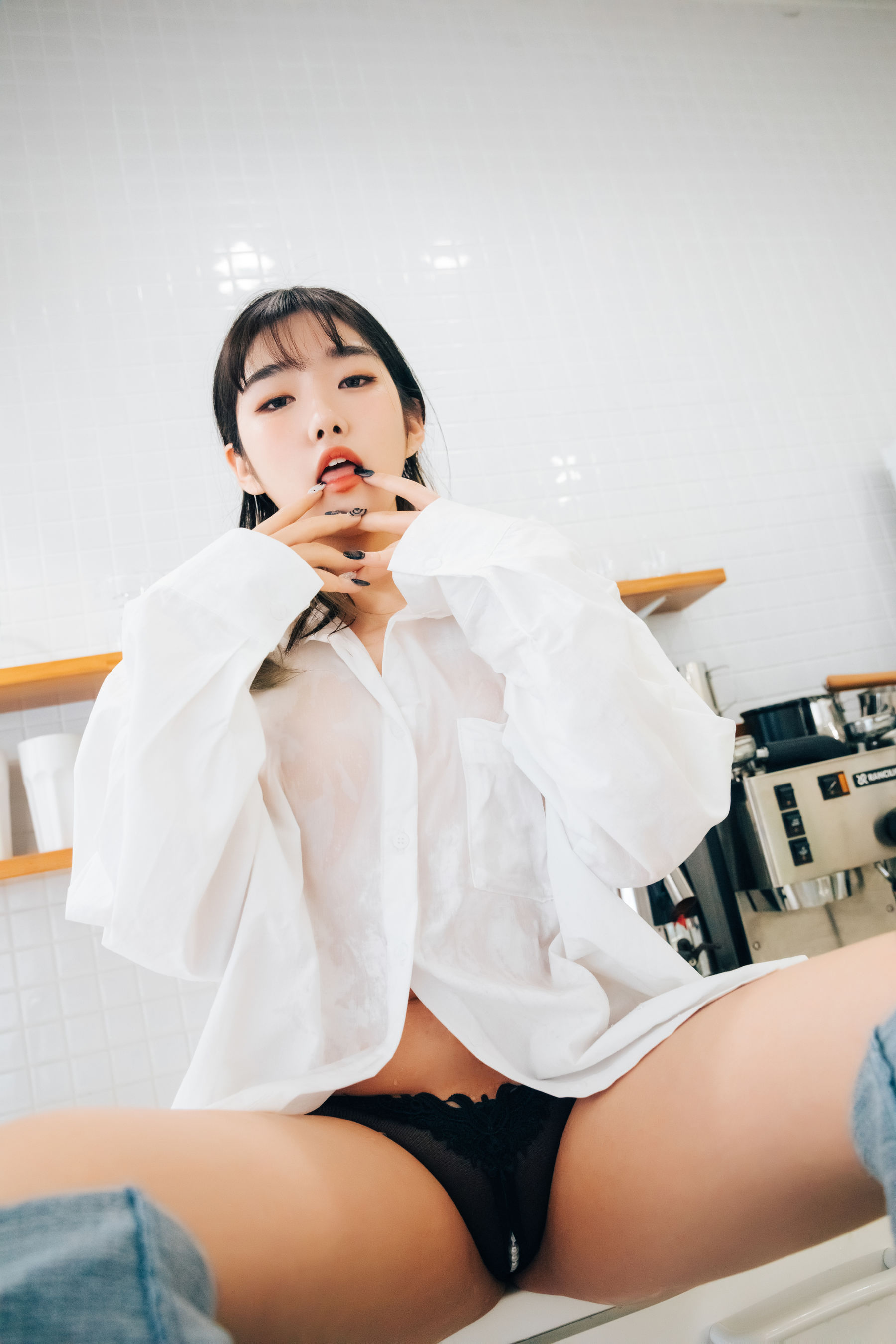 [LOOZY]  Sonson - Nude Apron