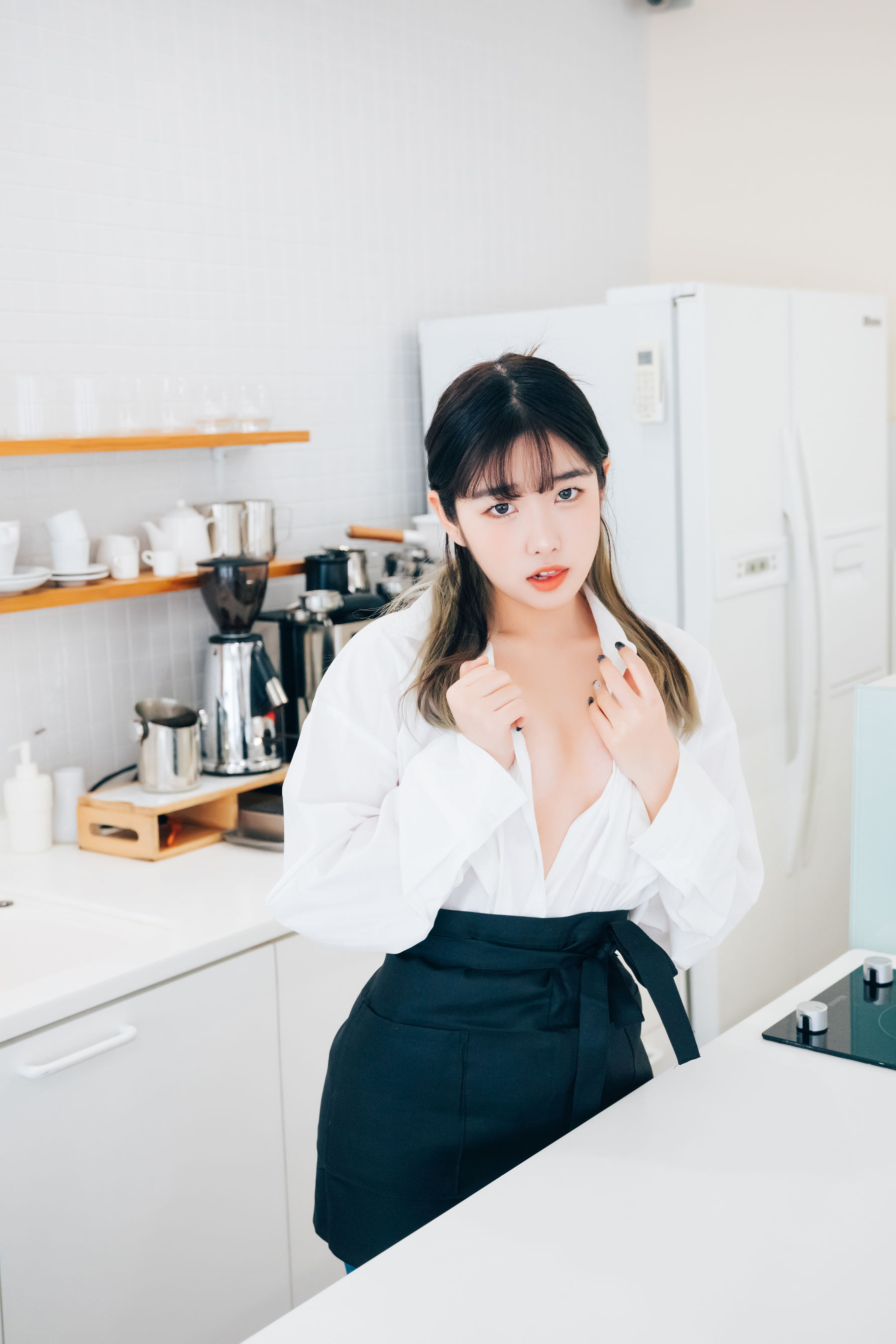 [LOOZY]  Sonson - Nude Apron