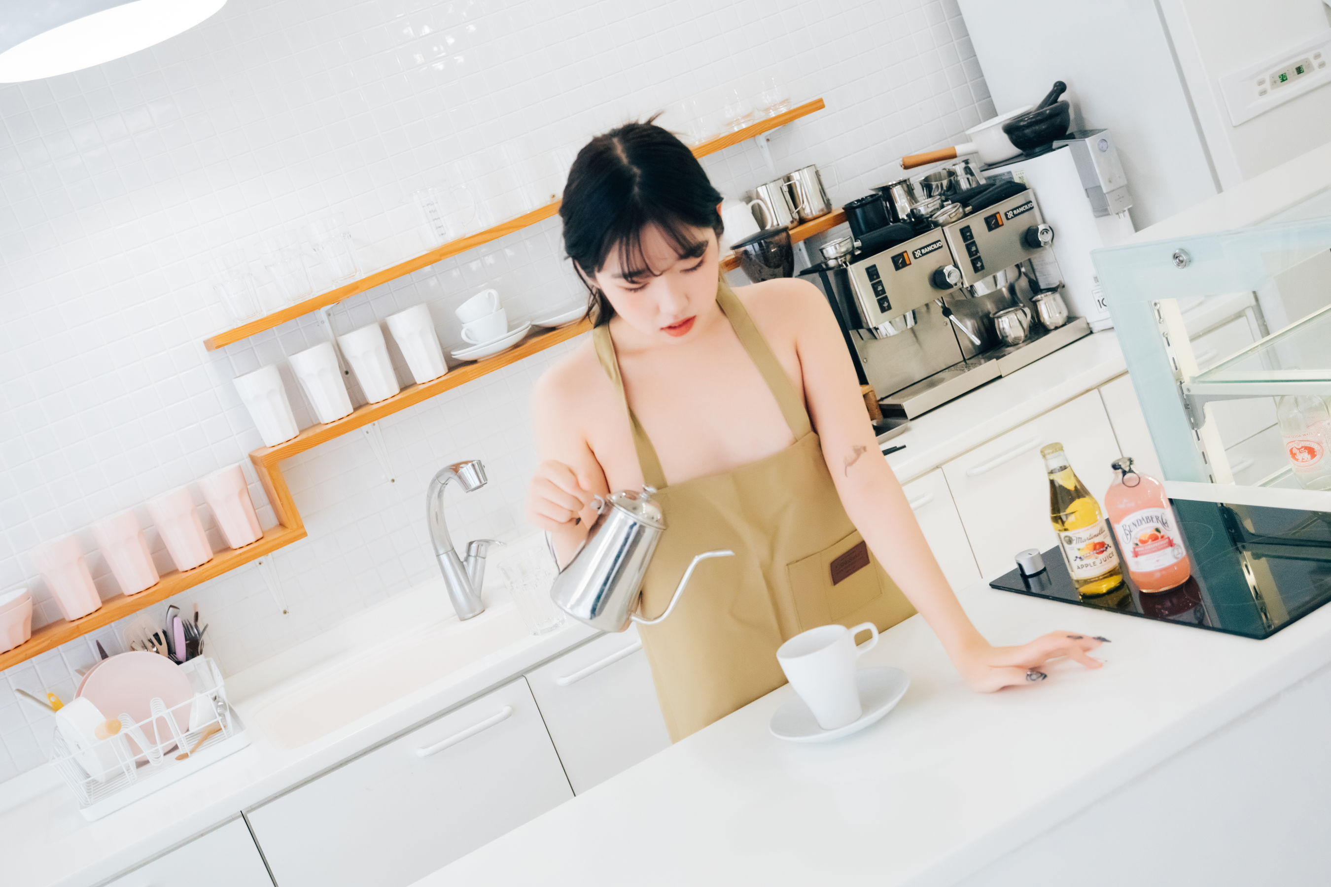 [LOOZY]  Sonson - Nude Apron