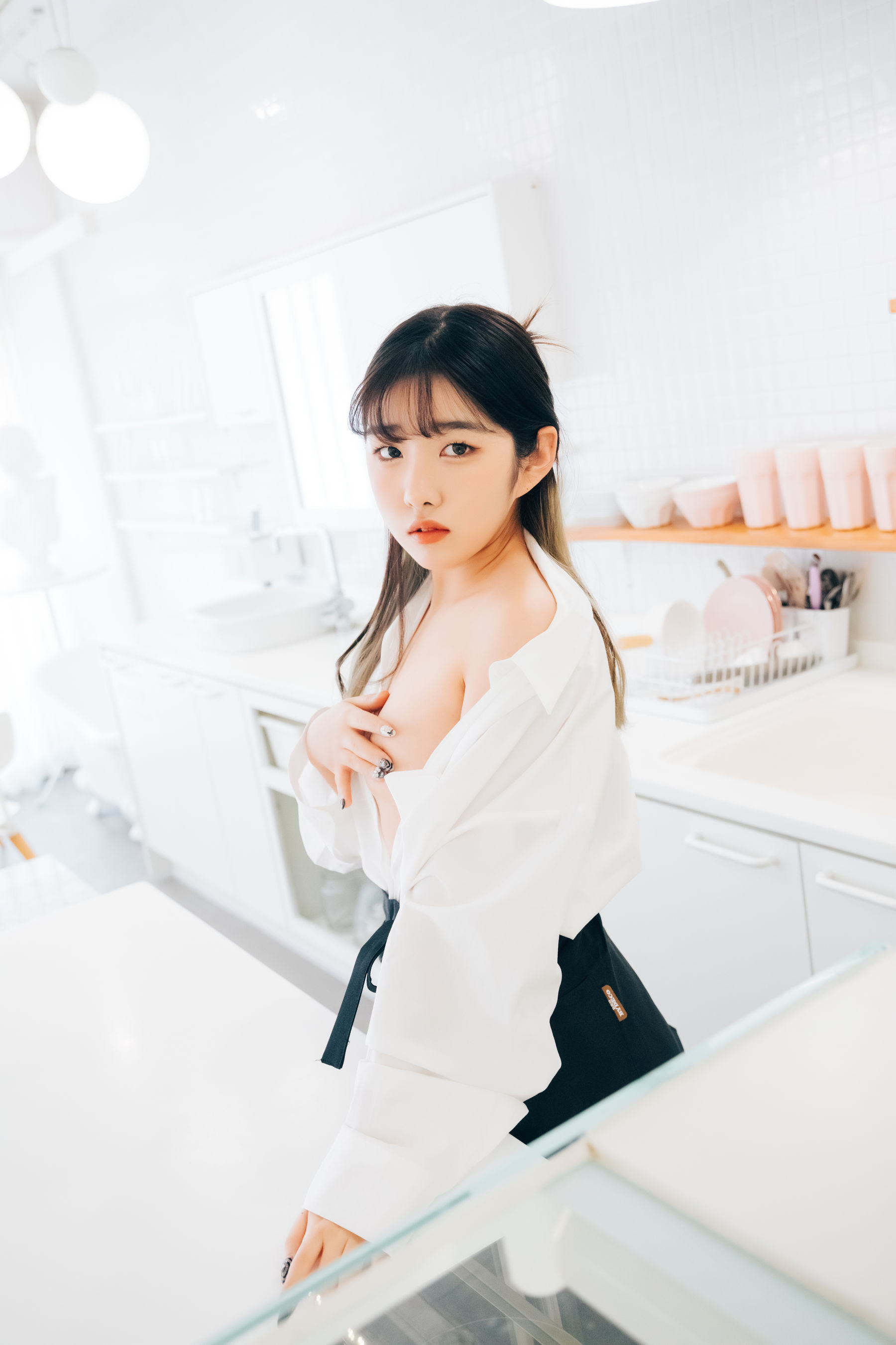 [LOOZY]  Sonson - Nude Apron