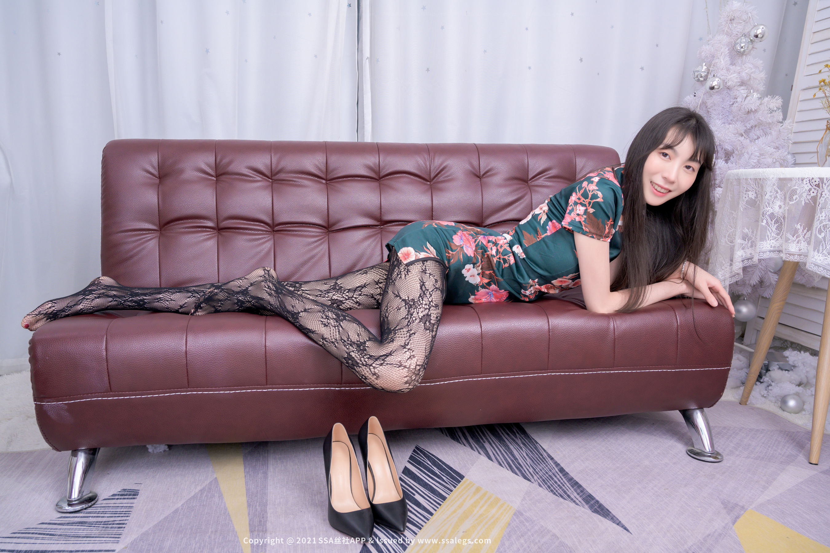 [丝社SSA]超清写真 No.745 模特团团的黑丝网袜（下）