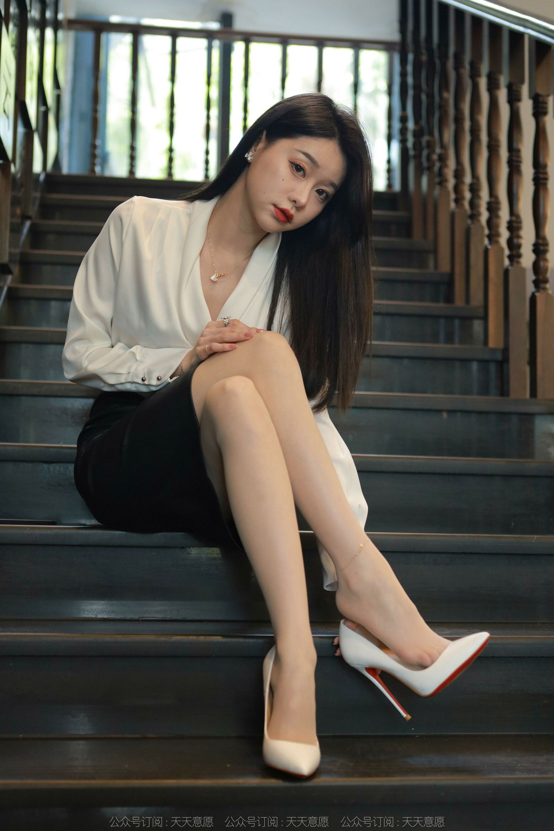 [异思趣向IESS] 模特：佳爷《三月特辑》