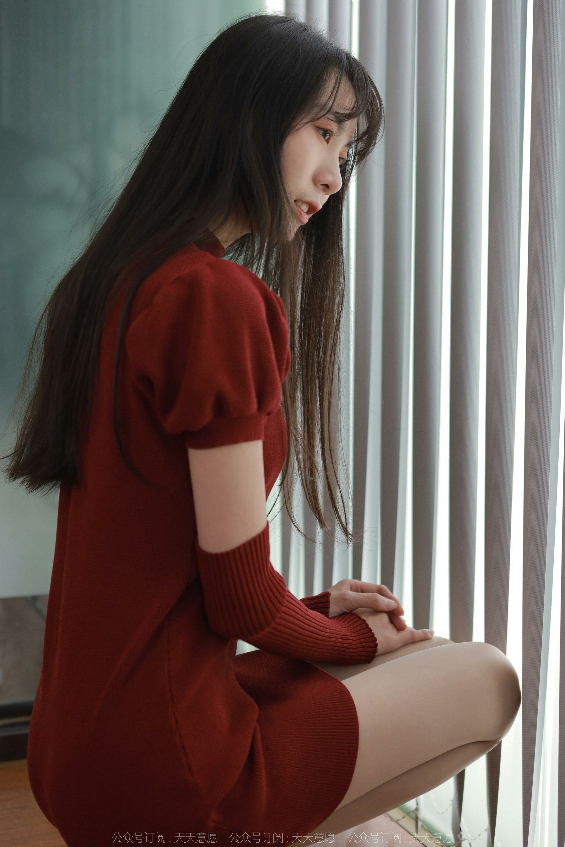 [异思趣向IESS] 模特：团团《迷人的酒红旗袍》