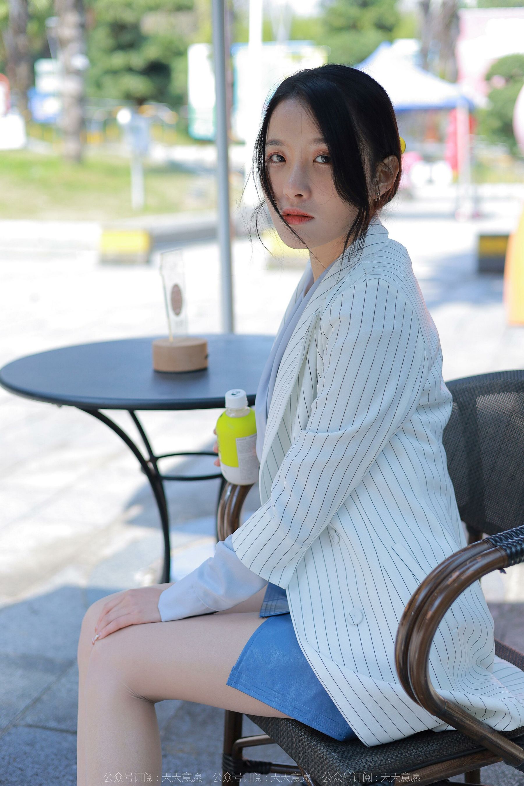 [异思趣向IESS] 模特：婉萍《蓝衣女神》