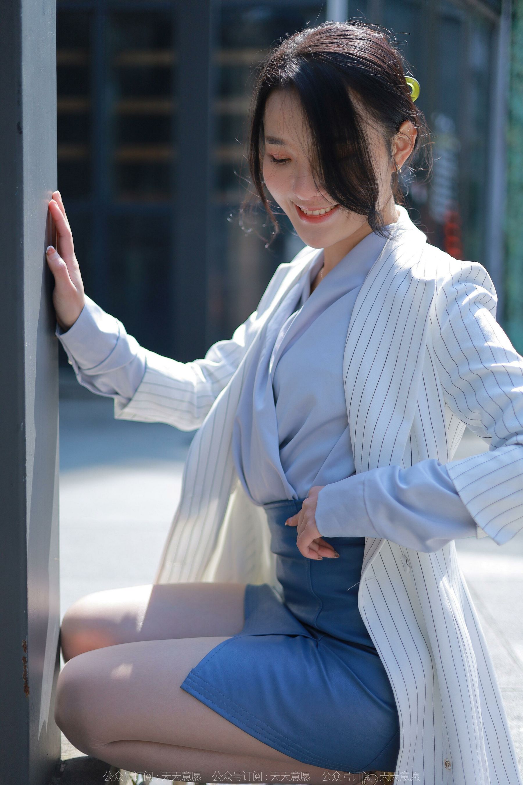[异思趣向IESS] 模特：婉萍《蓝衣女神》