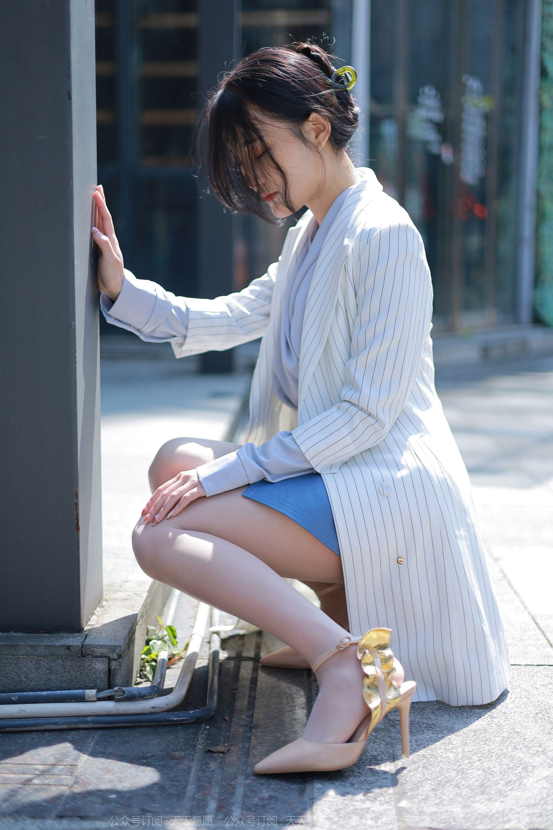 [异思趣向IESS] 模特：婉萍《蓝衣女神》