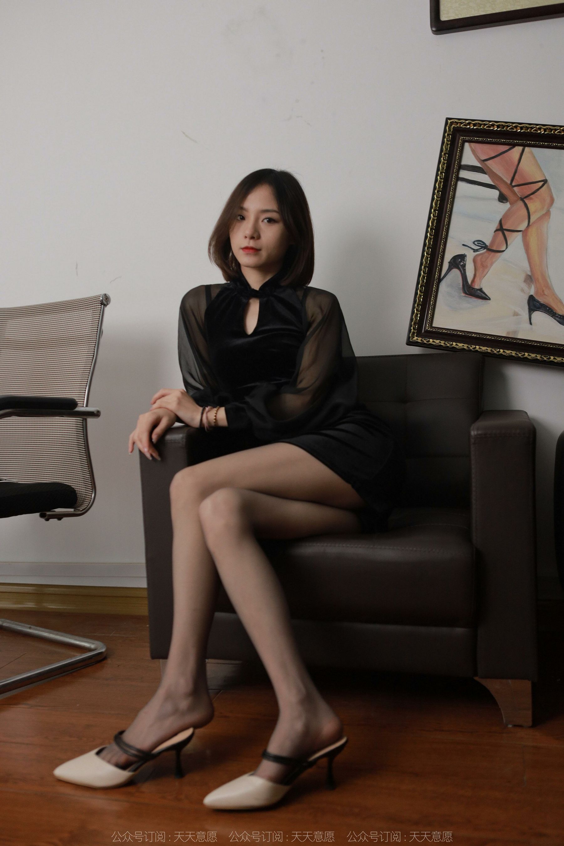 [异思趣向IESS] 模特：小六《暗夜黑玫瑰》