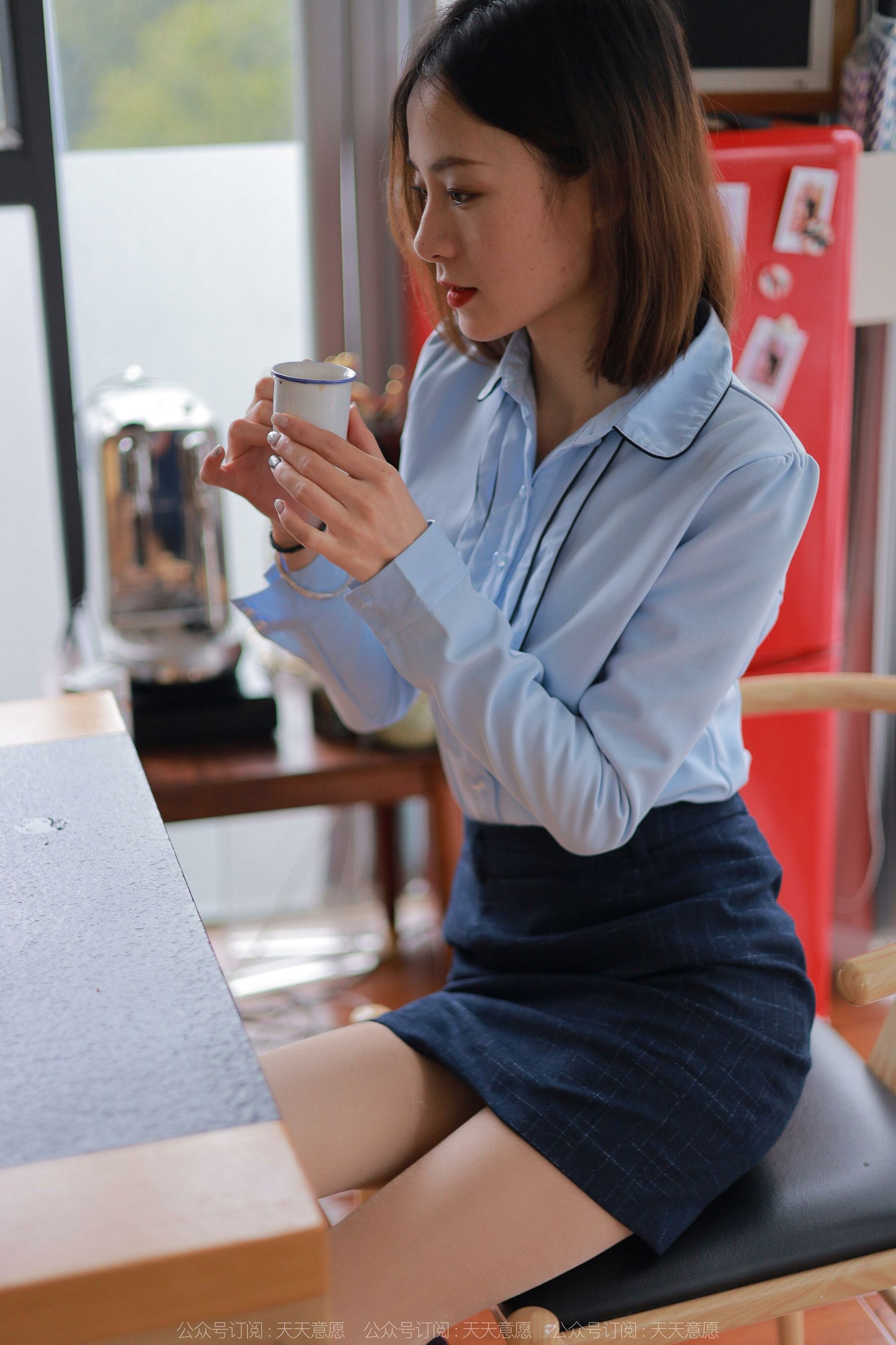 [异思趣向IESS] 模特：小六《美女搬砖》