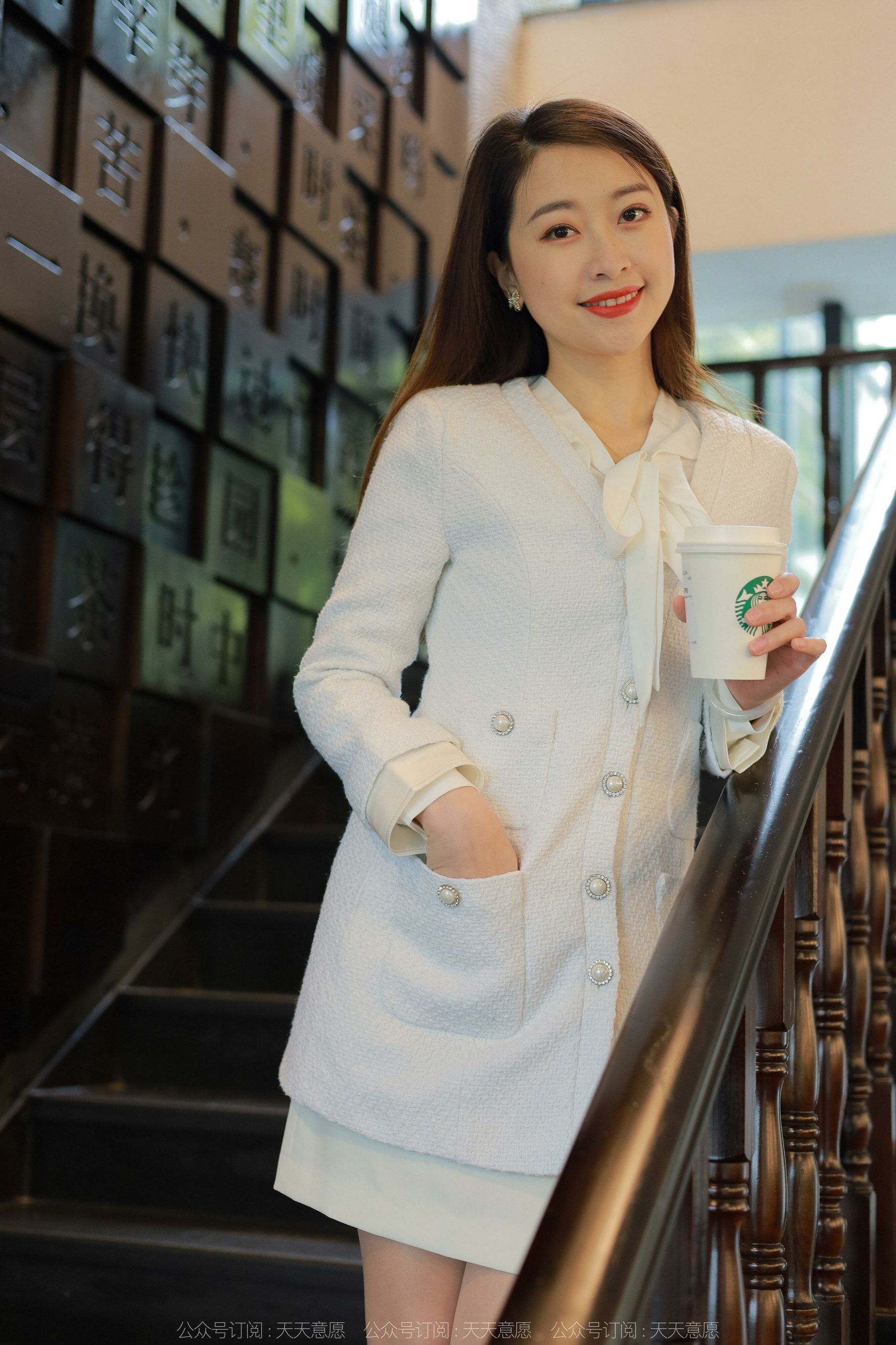 [异思趣向IESS] 模特：小婕《纯白OL套装》