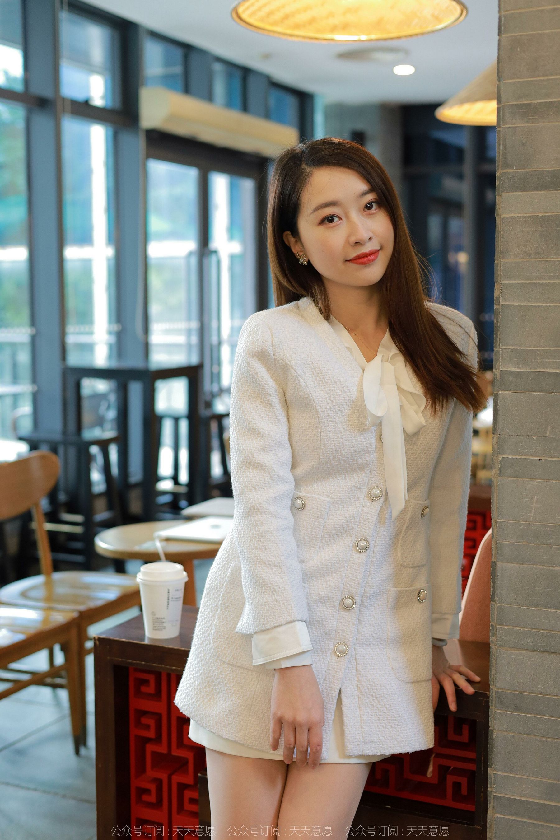 [异思趣向IESS] 模特：小婕《纯白OL套装》