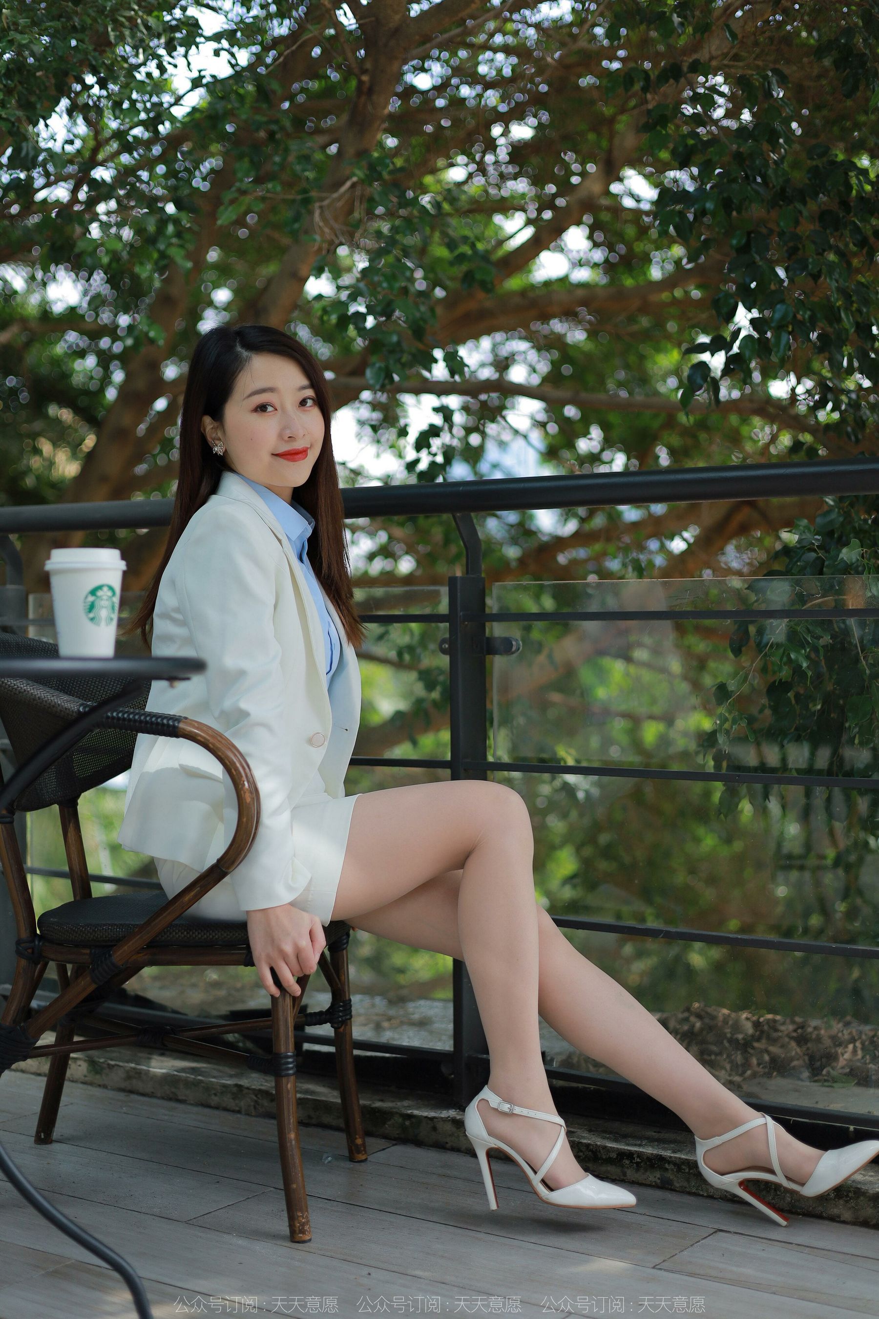 [异思趣向IESS] 模特：小婕《都市白领》