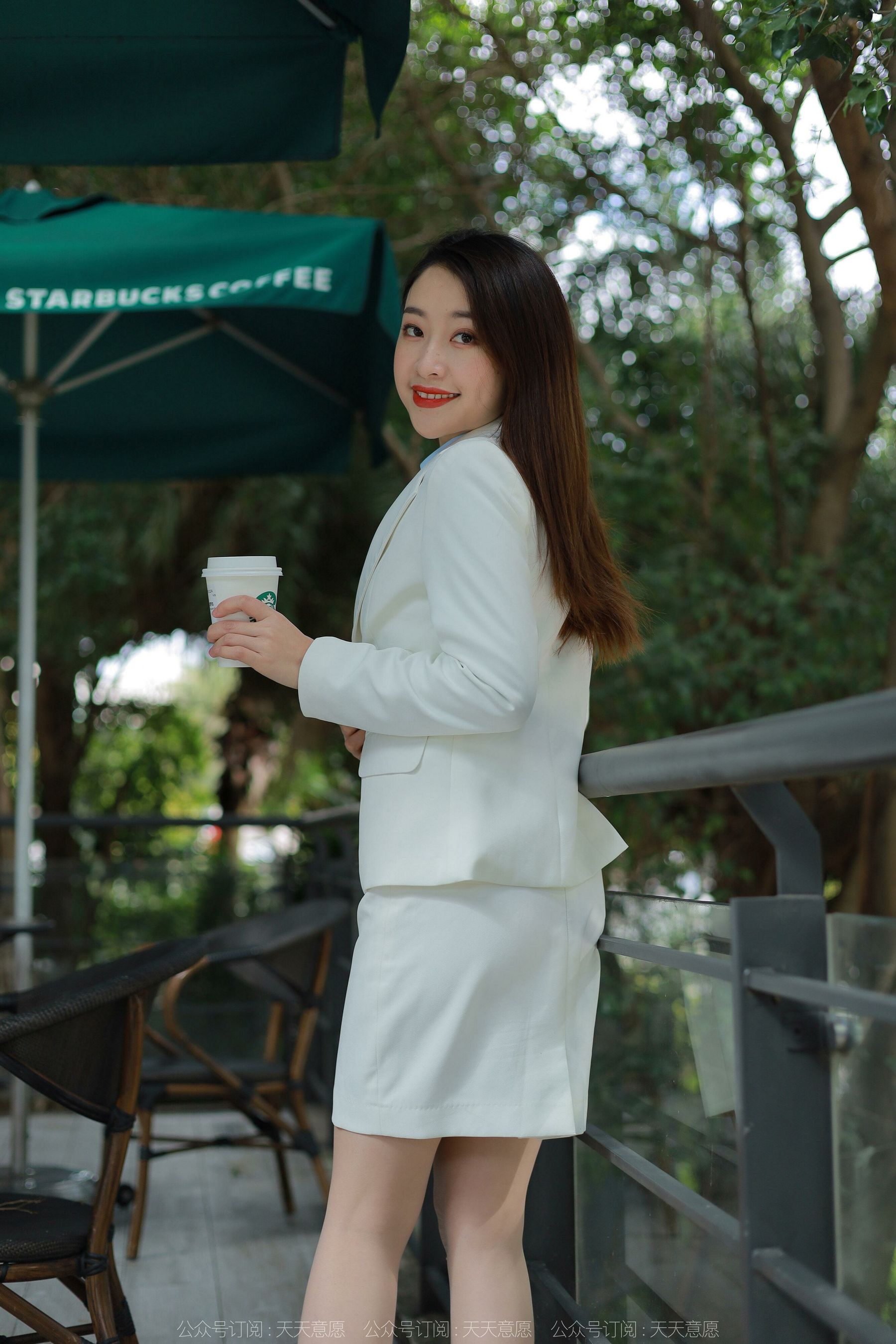 [异思趣向IESS] 模特：小婕《都市白领》
