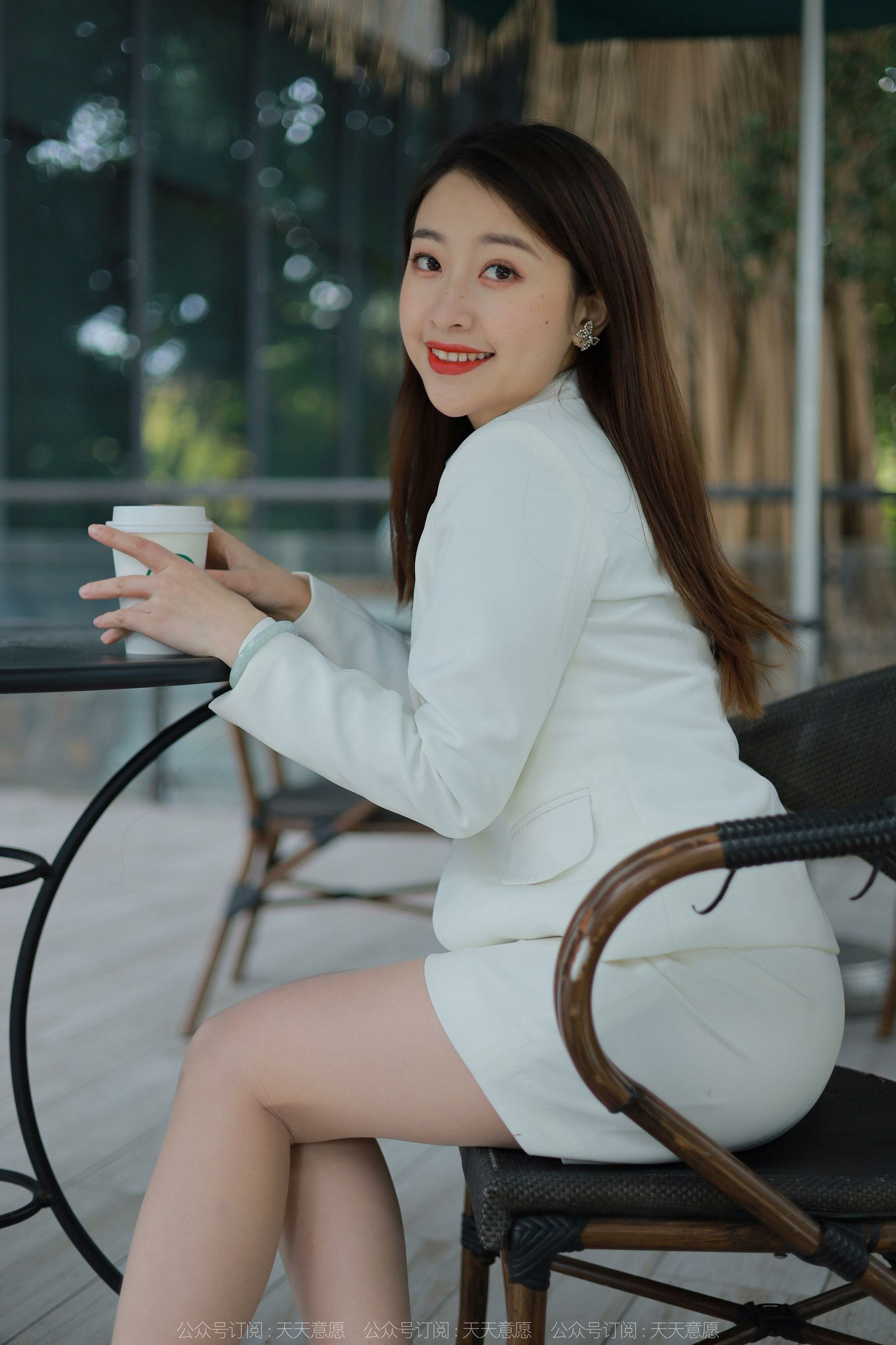 [异思趣向IESS] 模特：小婕《都市白领》