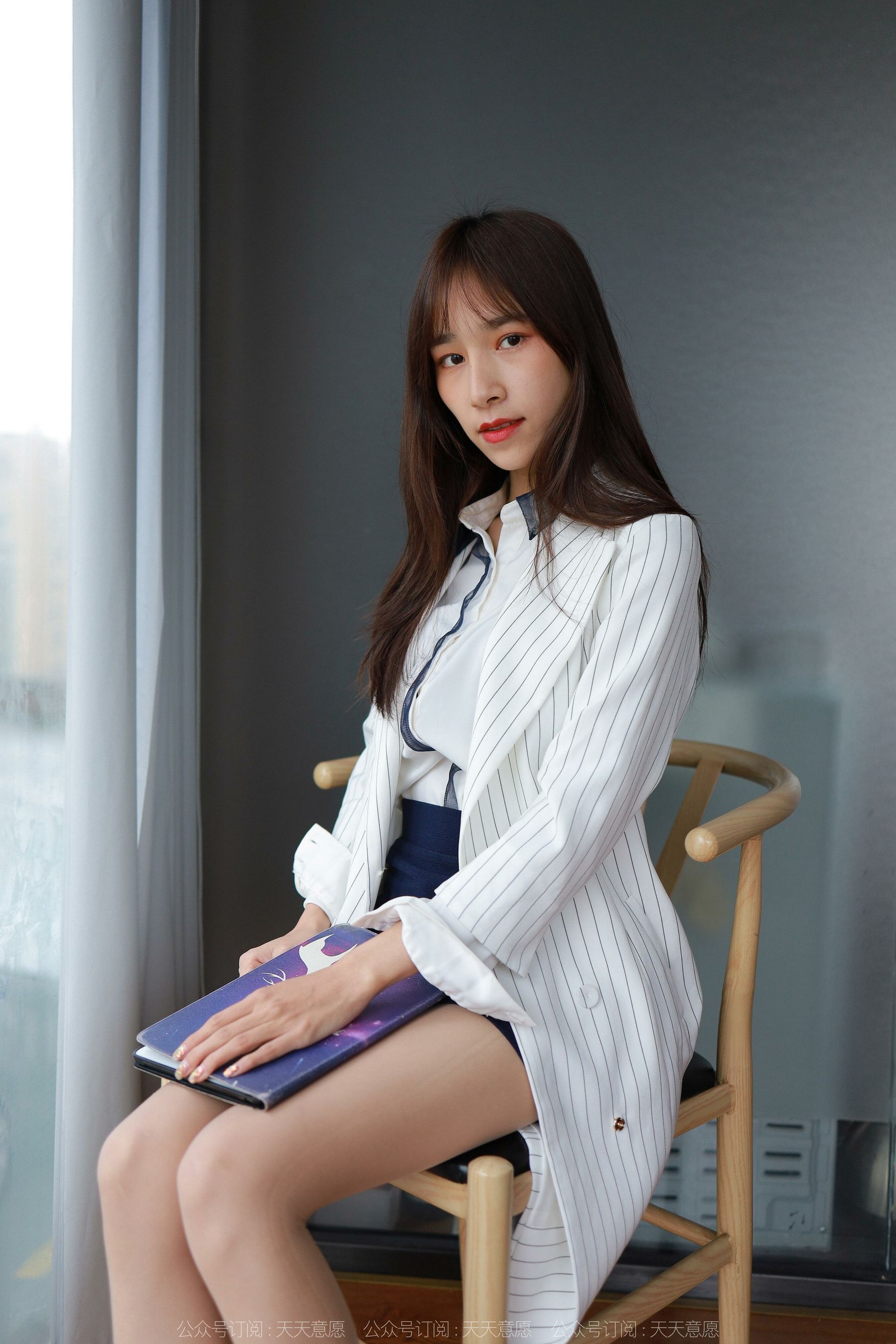 [异思趣向IESS] 模特：美子《迷人的包臀裙》