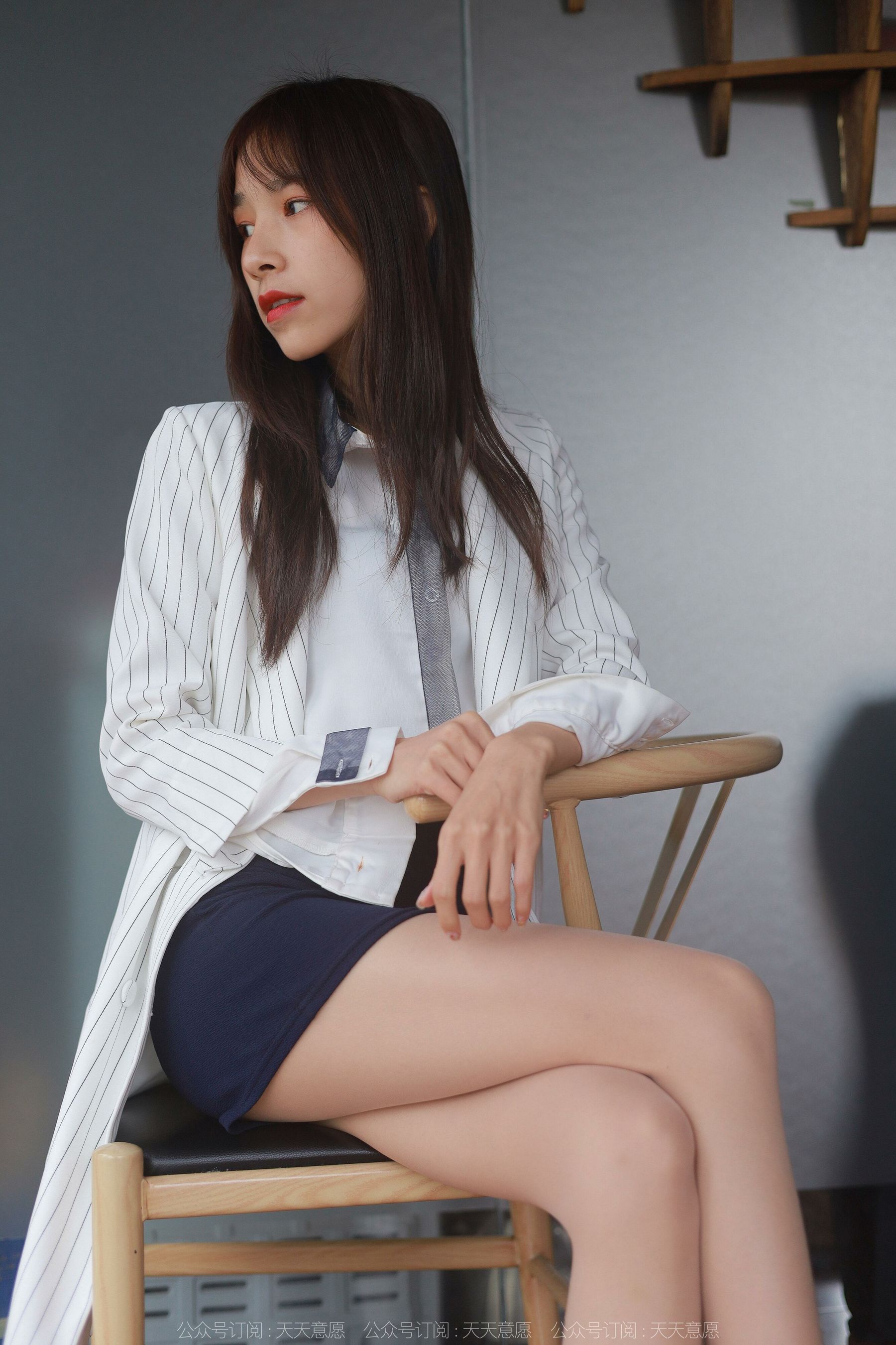 [异思趣向IESS] 模特：美子《迷人的包臀裙》