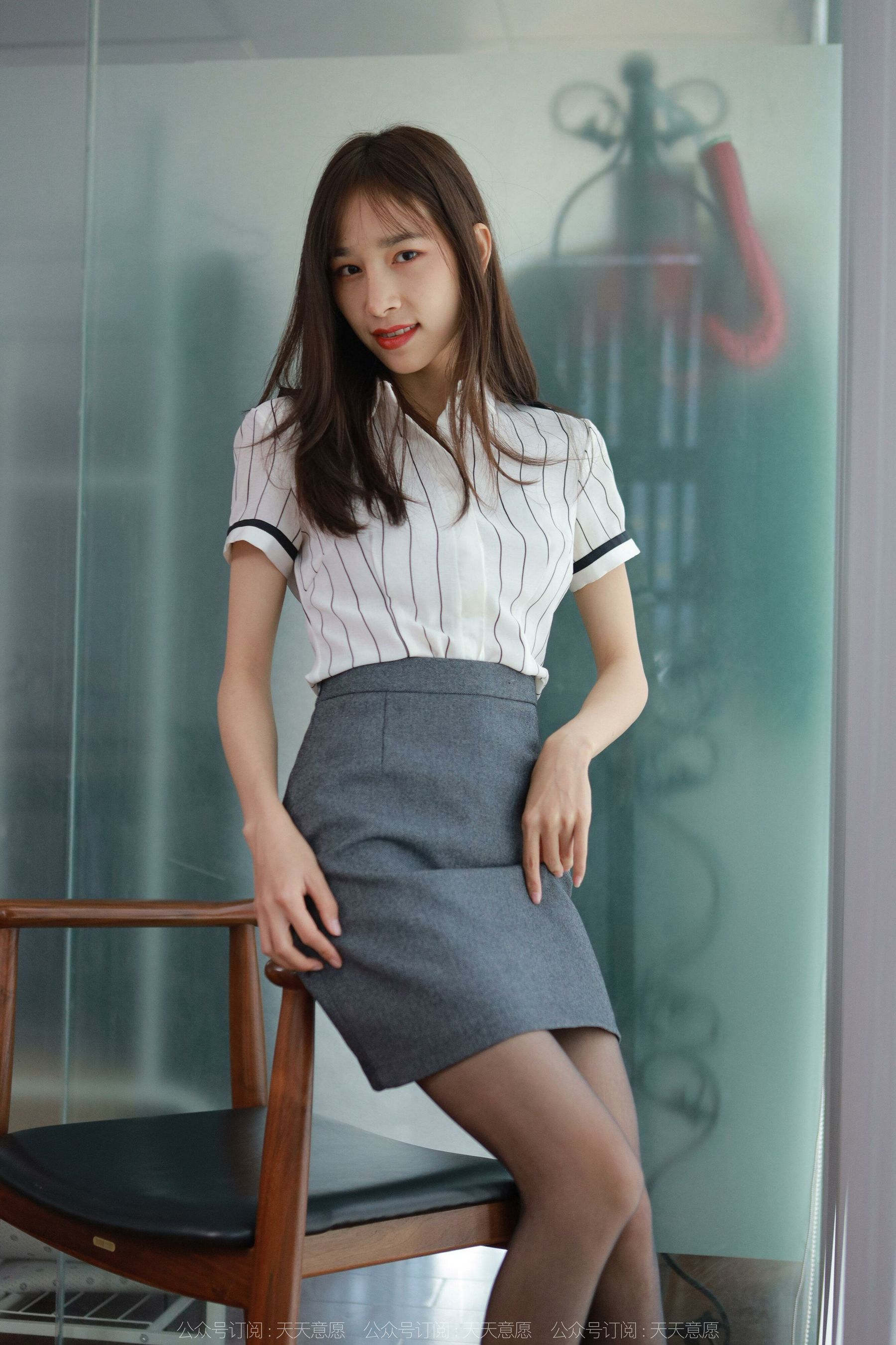 [异思趣向IESS] 模特：美子《酒红色美甲》